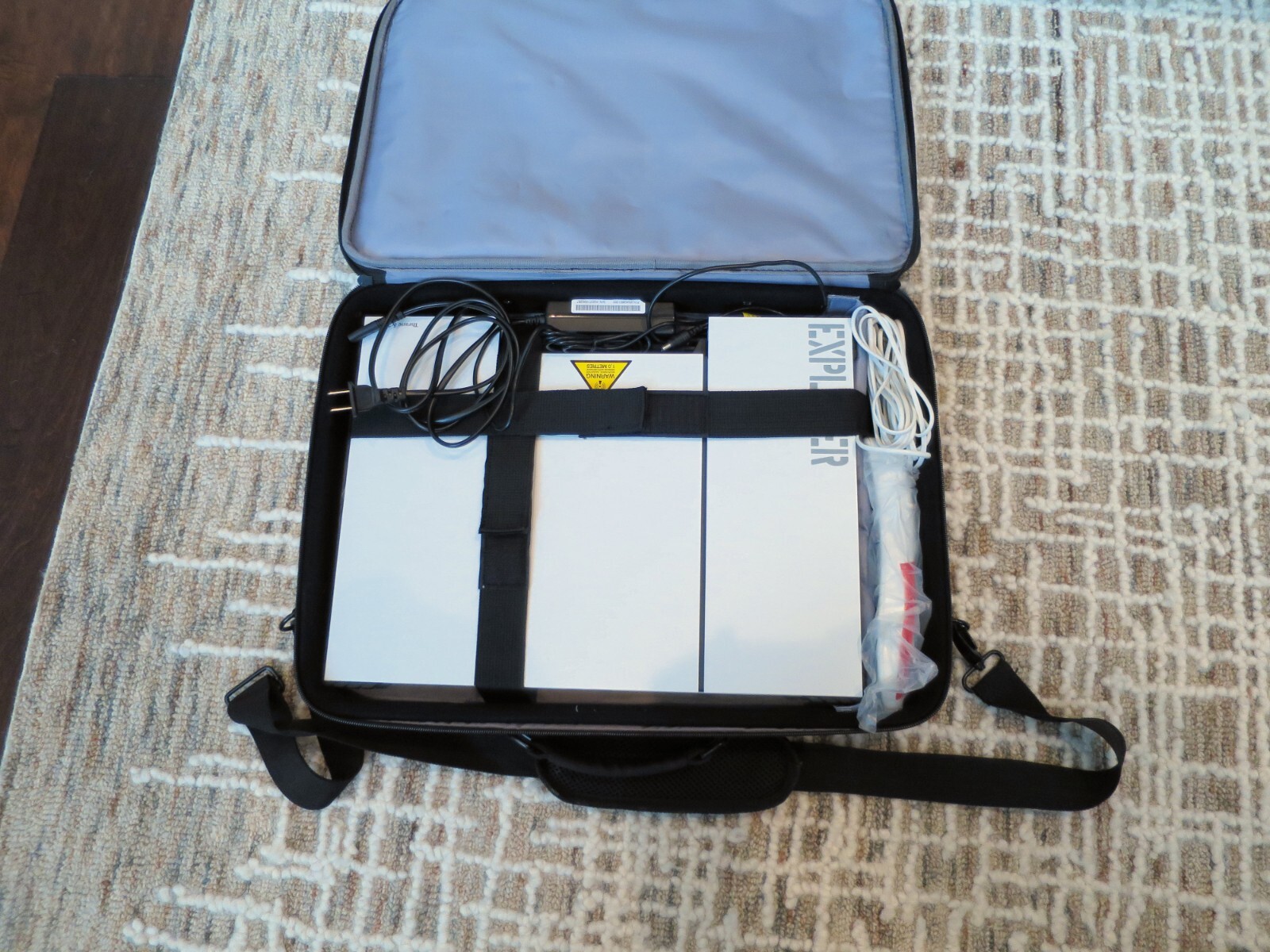 BGAN EXPLORER 700 Terminal