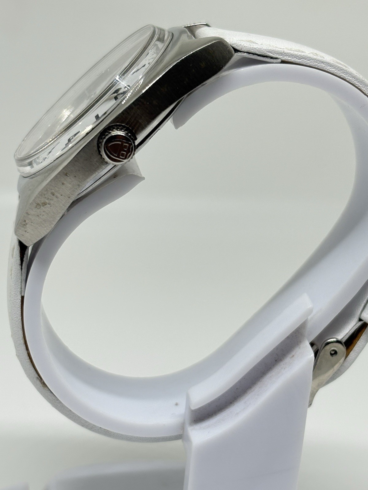Vintage Tudor Oyster 17 Jewels Manual Winding Swiss Made Men’s Watch White Dial