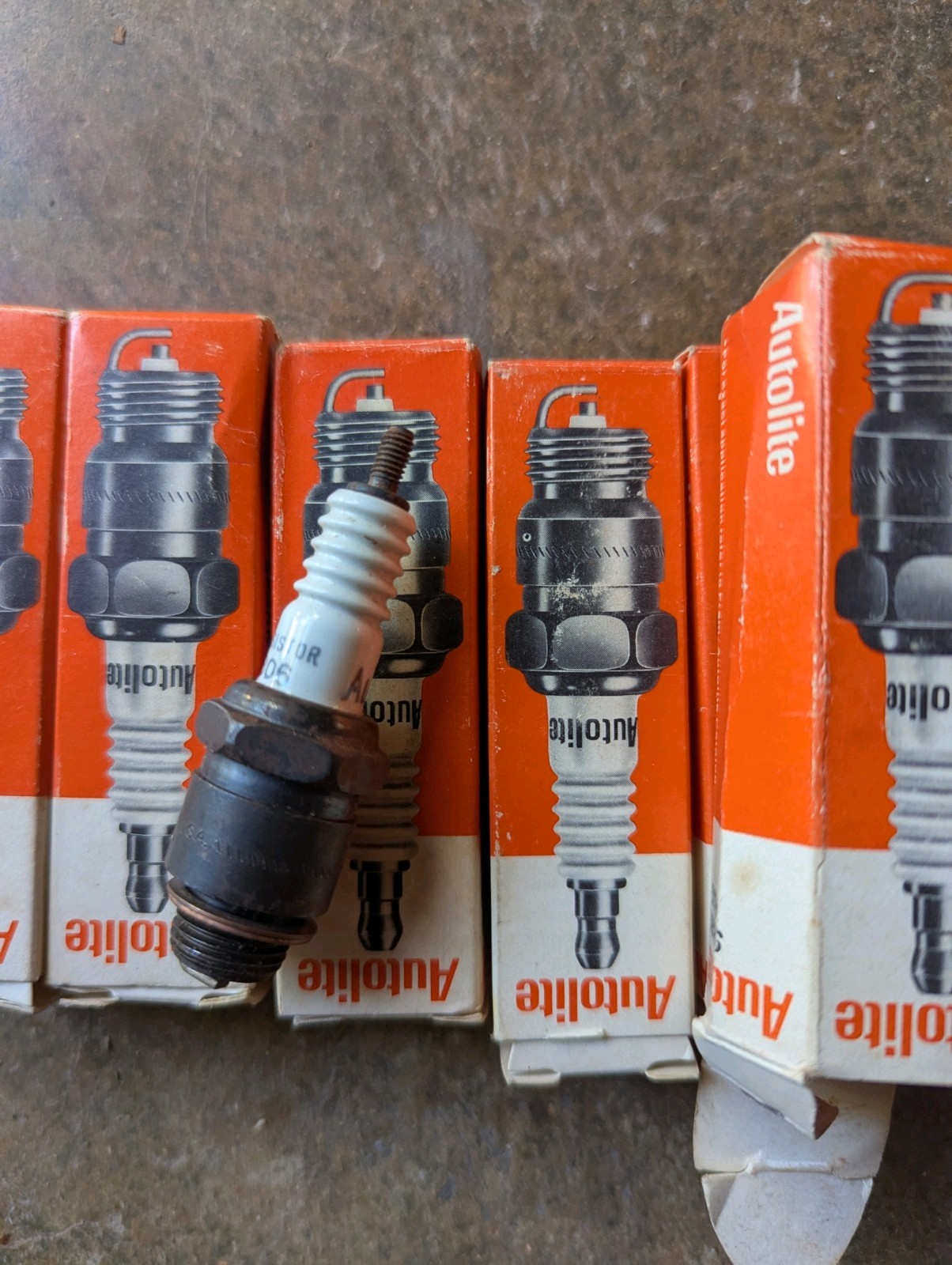 Autolite 306 Spark Plugs each NOS