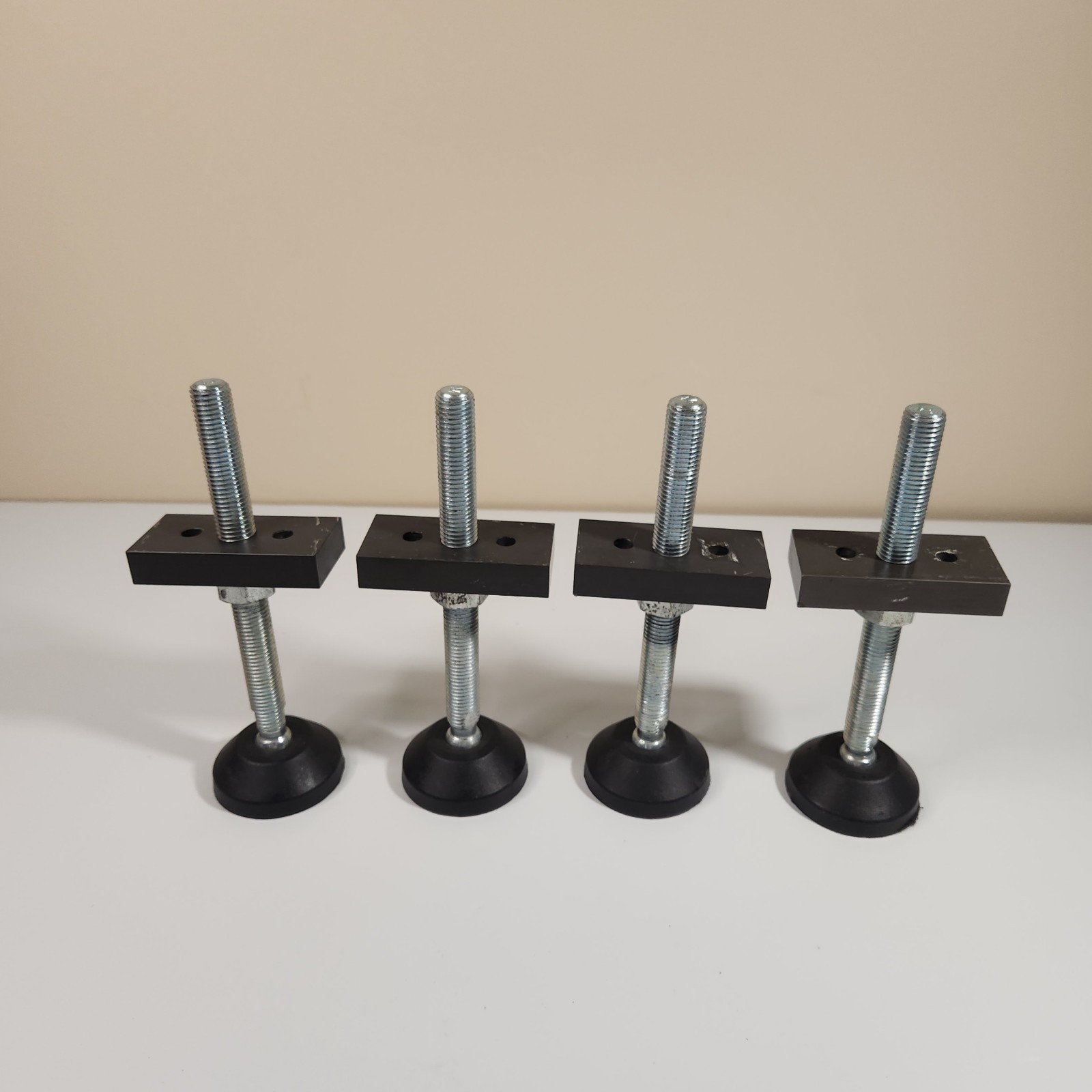 ValuGuide VG-50 Lot of (4) Adjustable Articulating Leveling Pads 7-3/4″ OA High