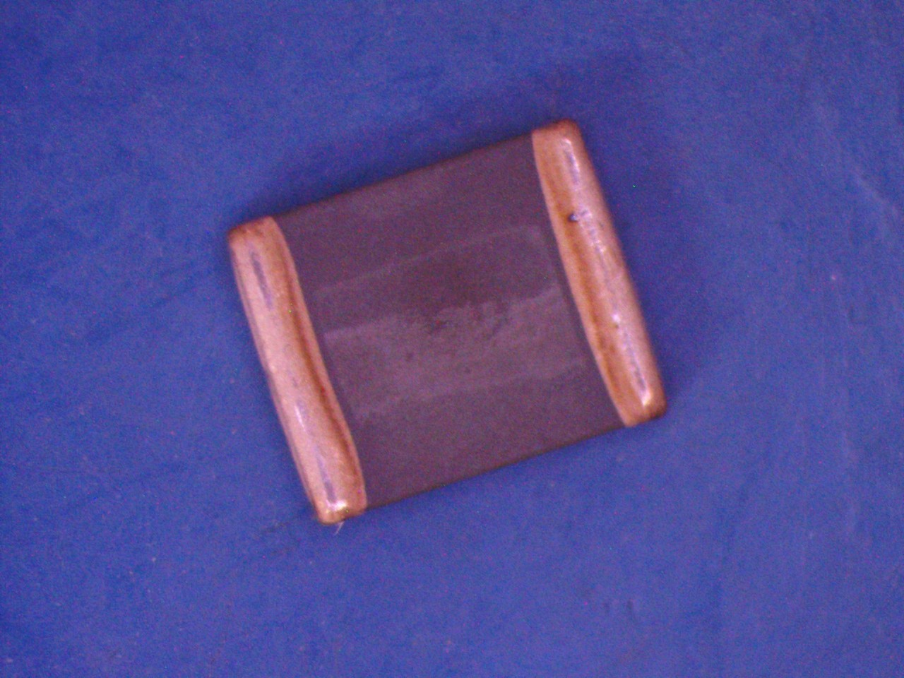 EPCOS CN2220K11G Qty of 100 per Lot VARISTOR, 14V, 5.4J, SURFACE MOUNT