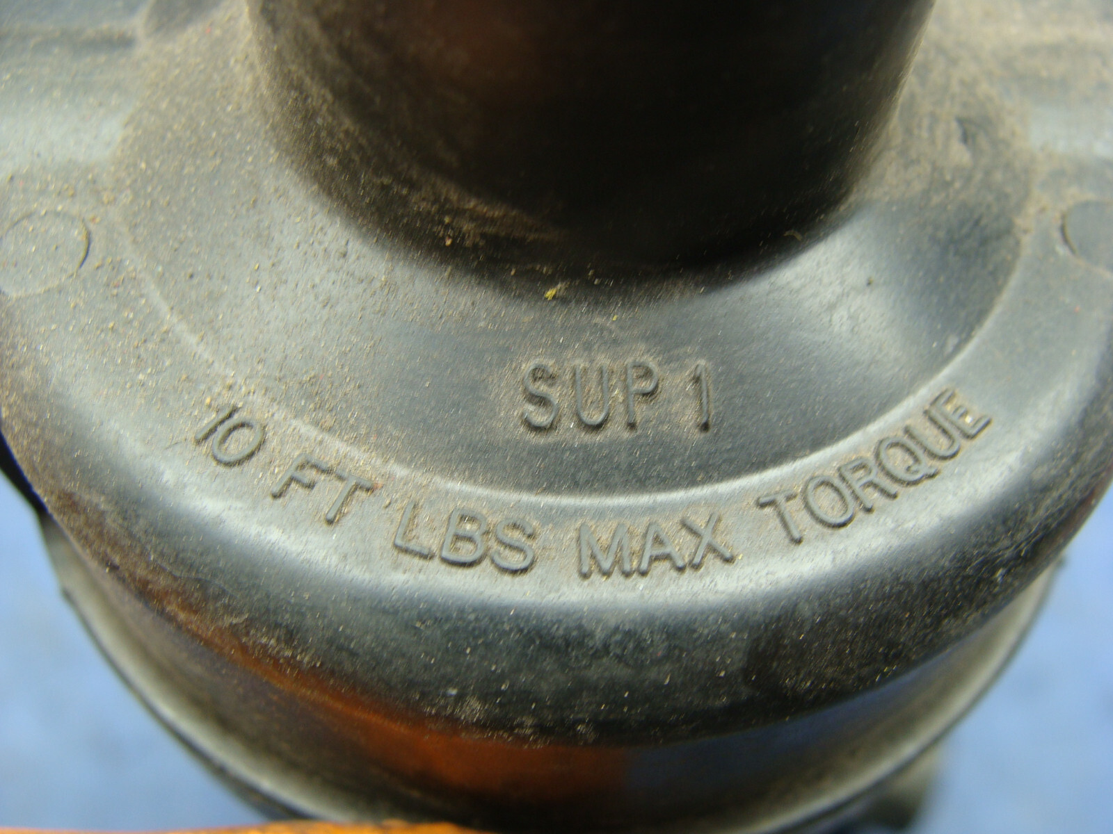 Lot of 2 BENDIX QUICK RELEASE VALVES 10 FT LBS MAX TORQUE