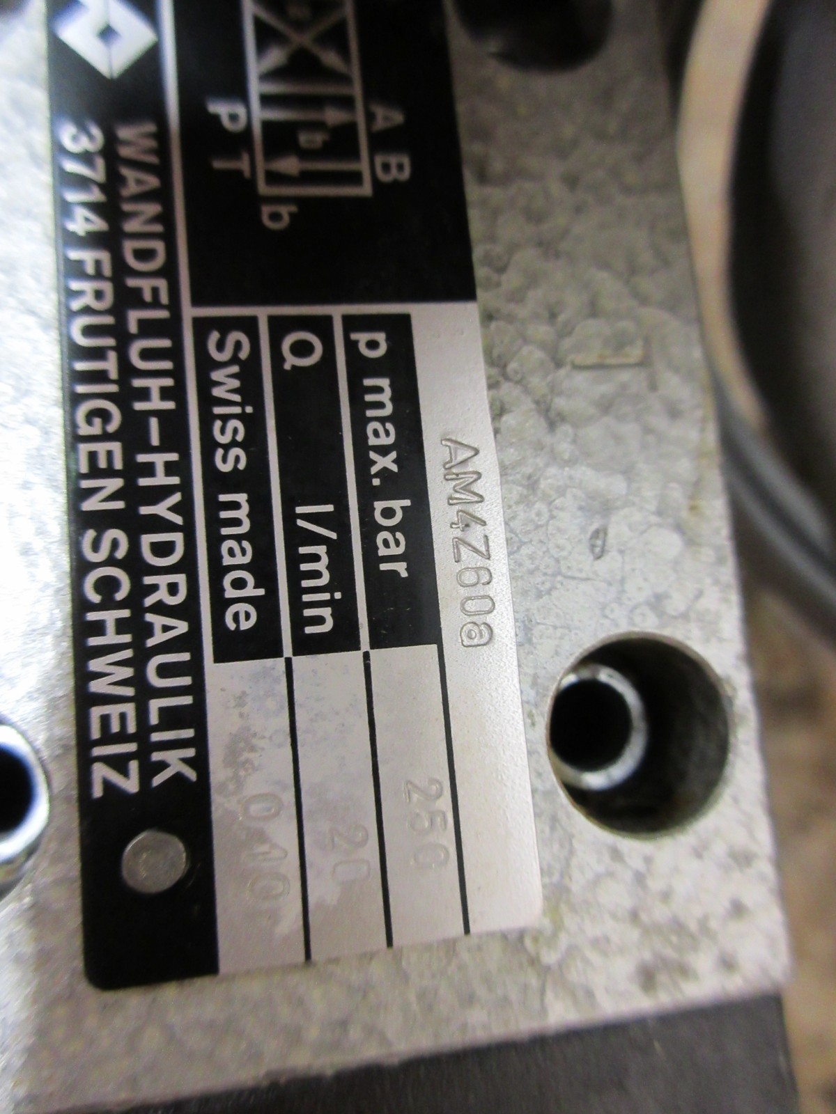 WANDFLUH-HYDRAULIK SOLENOID VALVE AM4Z60A LOT OF 3 PIECES