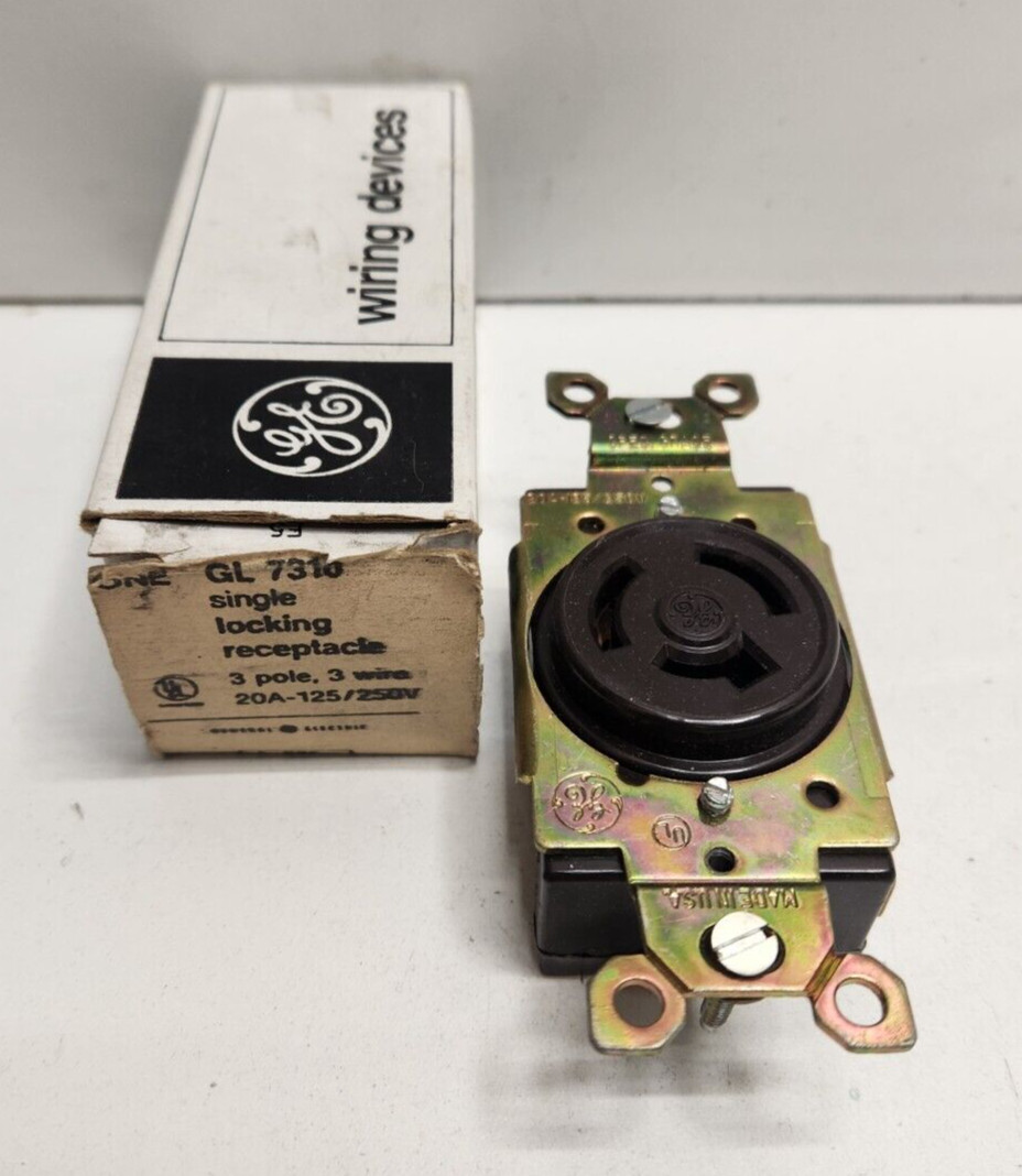 NEW OLD STOCK! GE GENERAL ELECTRIC 20A 125/250V 3P 3W LOCKING RECEPTACLE GL-7310