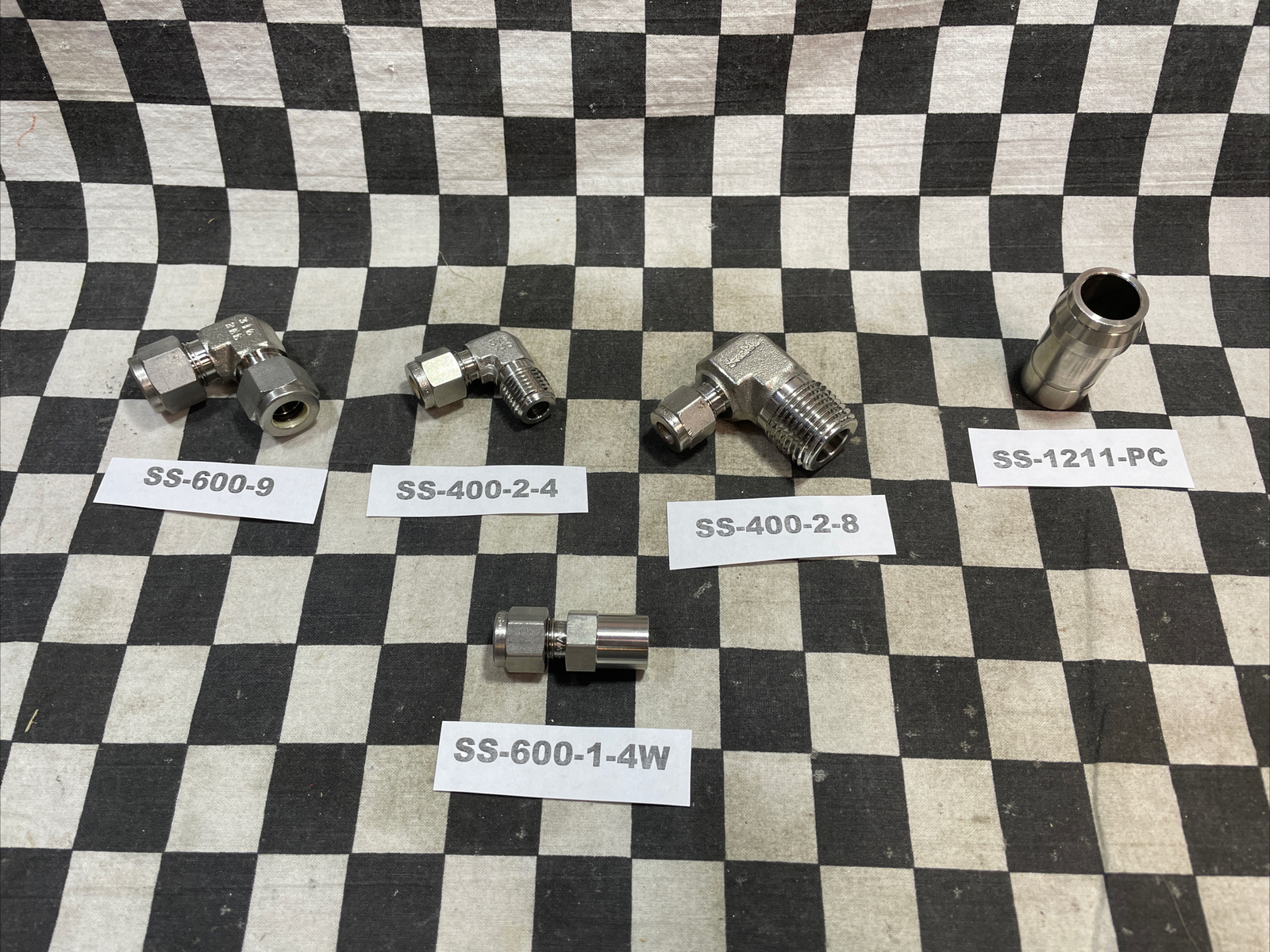 SWAGELOK SS-1211-PC SS-400-2-4 SS-400-2-8 SS-600-9 SS-600-1-4W, LOT OF 5 #A27