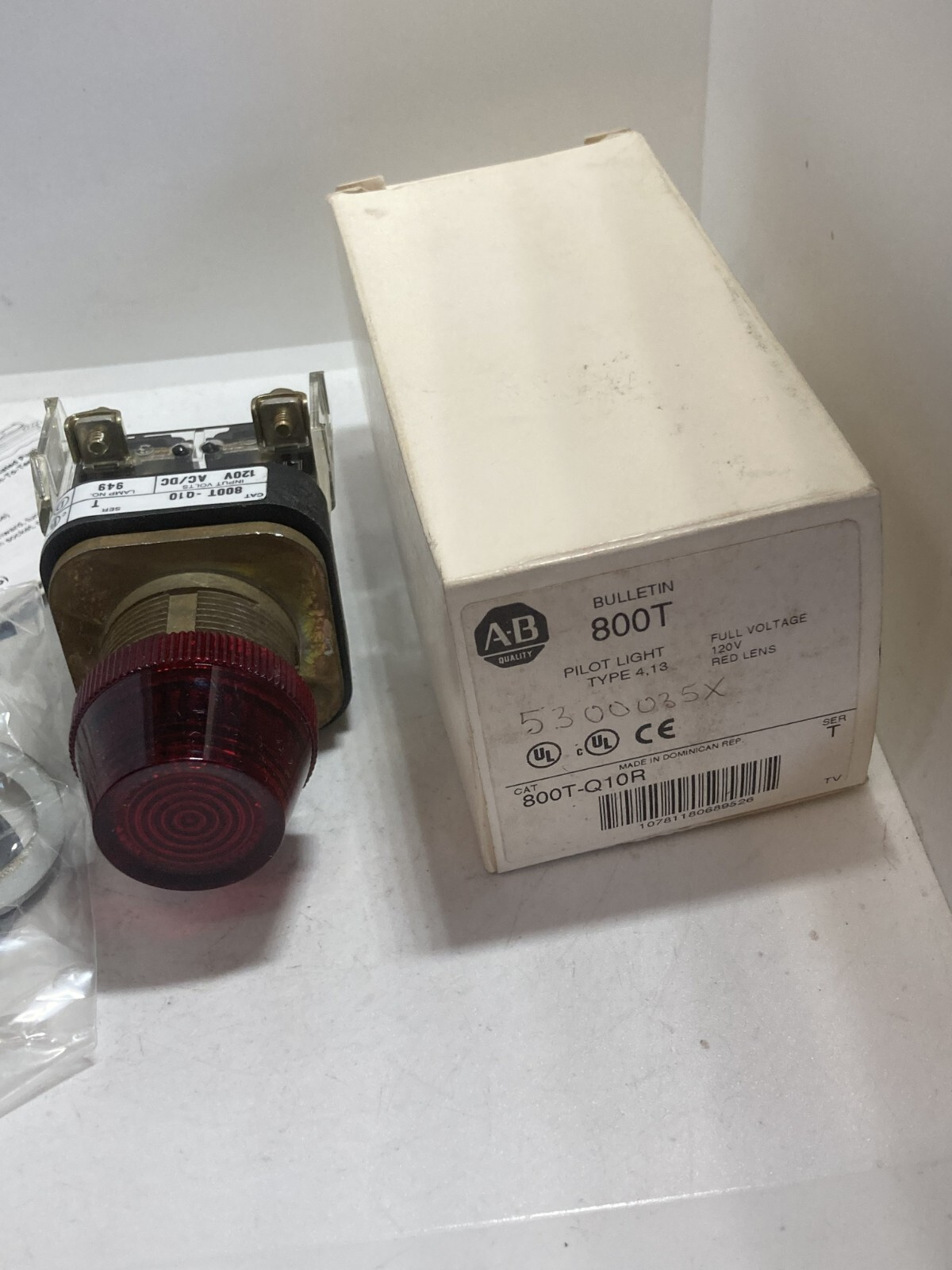 ALLEN BRADLEY 800T-Q10R PILOT LIGHT RED 120V FULL VOLTAGE SERIES T NIB