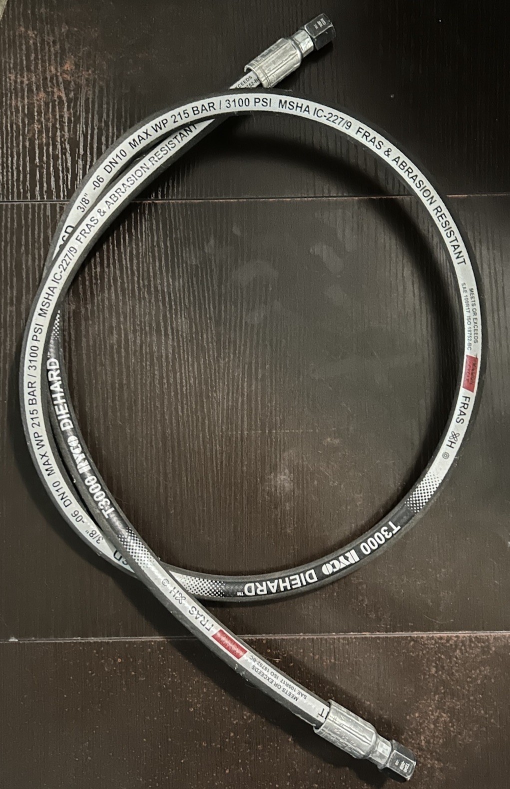 3/8″ X 141” Hydraulic Hose SAE100R17 3100 PSI Straight JIC Ends (136 144)