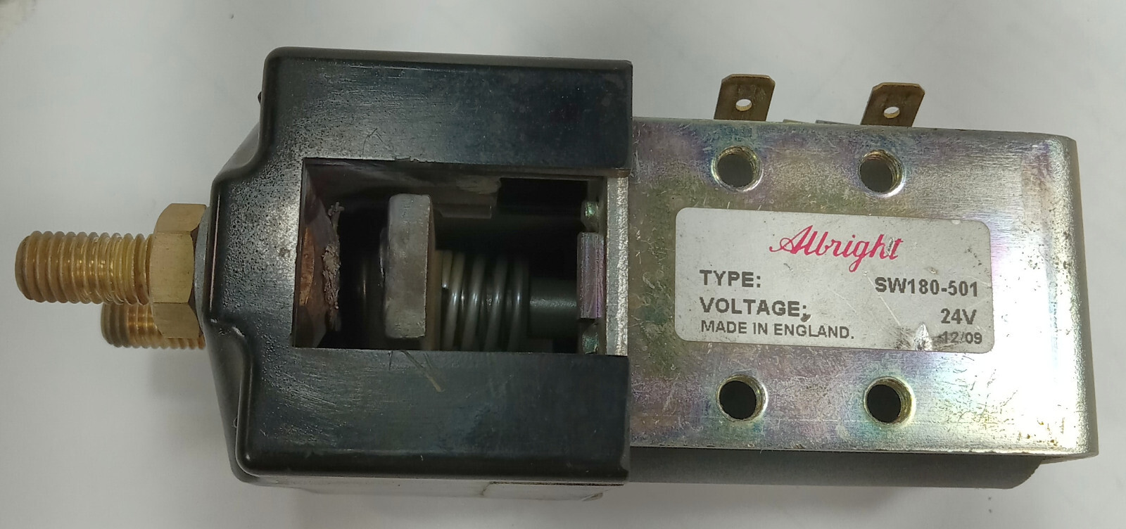 1 USED ALBRIGHT SW180-501 24V HEAVY DUTY SOLENOID CONTACTOR ***MAKE OFFER***