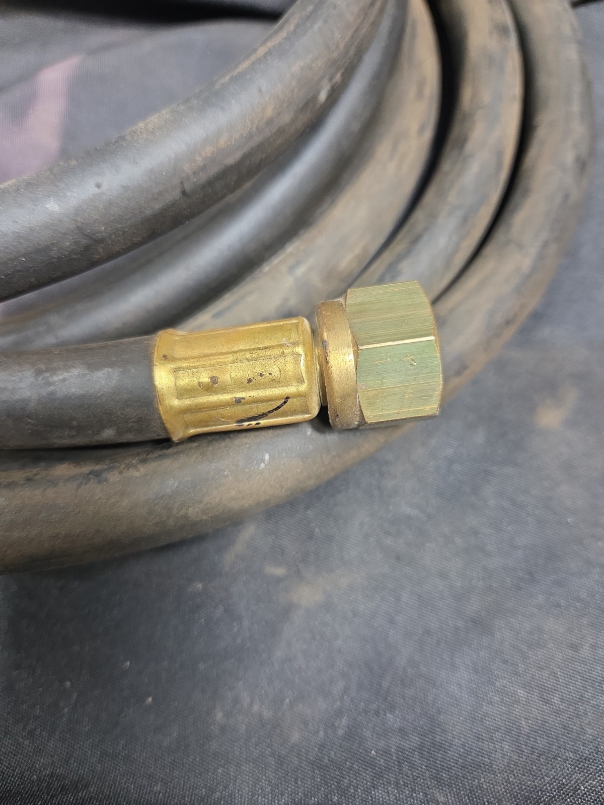 MB Sturgis Petro Gas Hose 350 PSI Propane 1 PSI Natural Gas Line Brass 16′