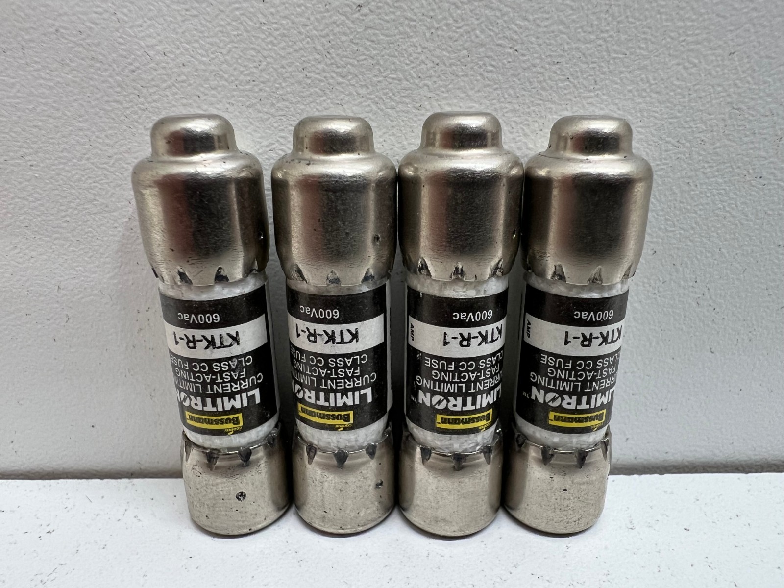 LOT OF (4) NEW OLD STOCK! BUSSMANN 1A 600V FAST ACTING FUSES KTK-R-1