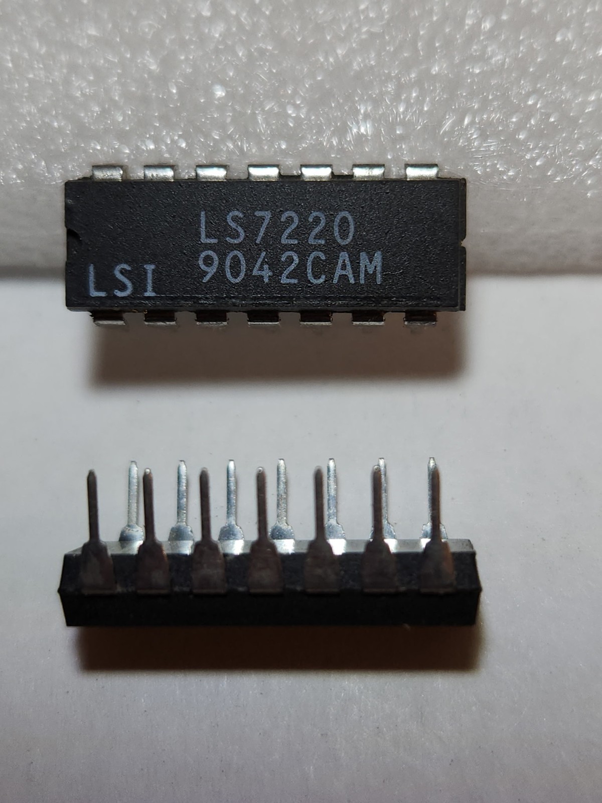 Lot of 22 LS7220 Digital Lock IC LSI Computer Systems DIP-14 NOS Bulk