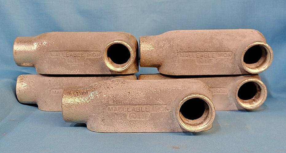 OZ GEDNEY 1 IN. CONDUIT BODY M/N: LR-100G (LOT OF 5)