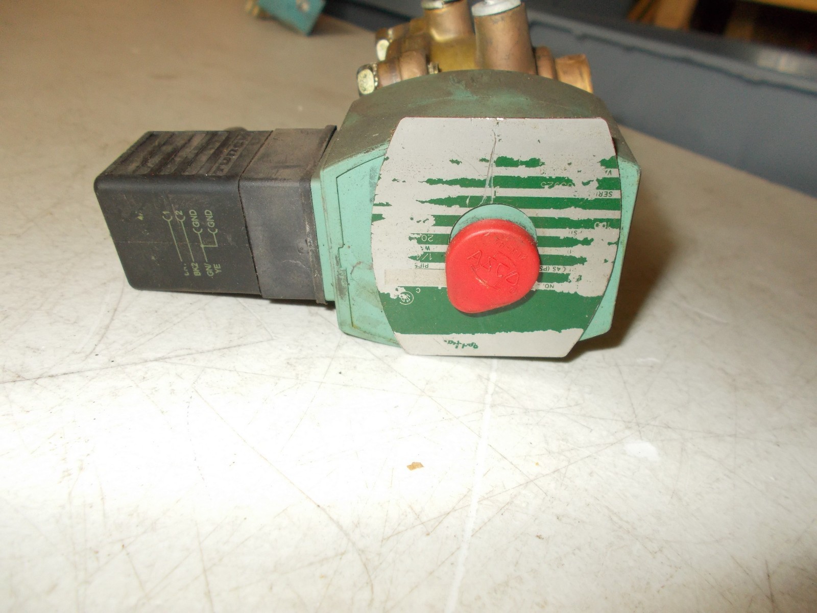 Asco Solenoid Coil Red Hat 272612-132 MP-C086 *FREE SHIPPING*