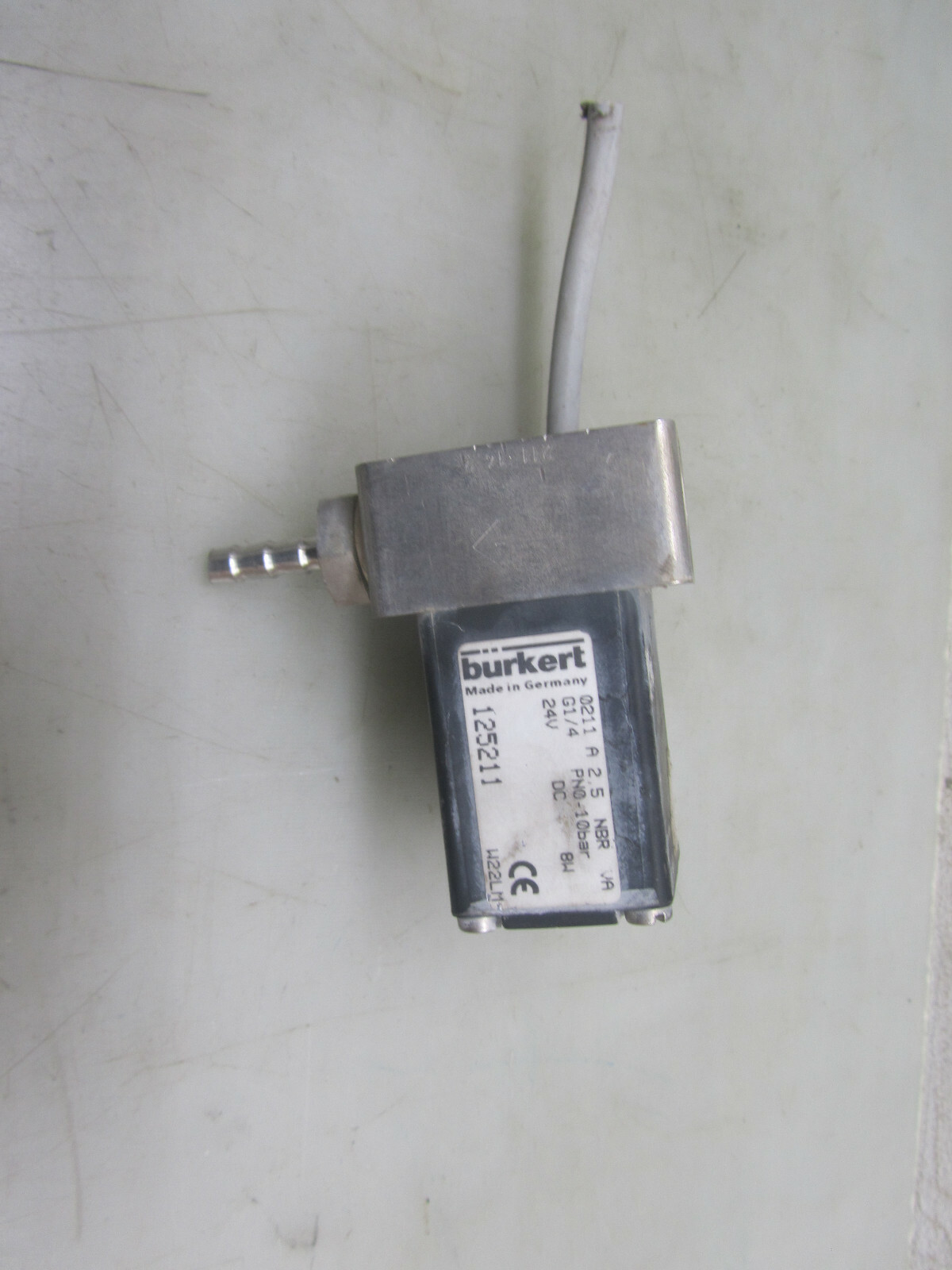 BURKERT 0211 A 2.5 NBR VA G1/4 PNO-10BAR 24V SOLENOID VALVE