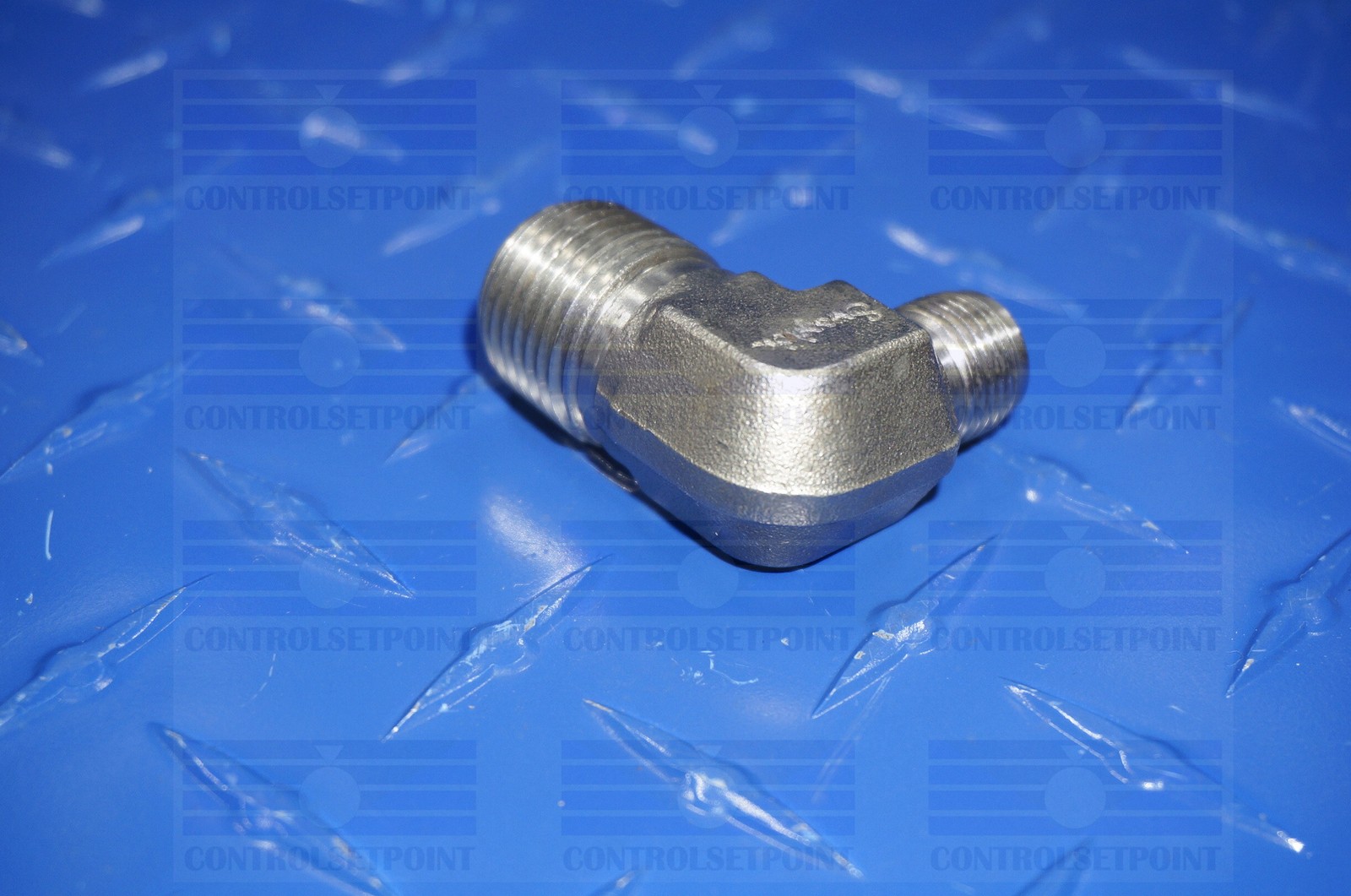 SWAGELOK 3/8″ TUBE TO 1/2″ NPT ELBOW MALE TO MALE 316 SST SS-600-2-8
