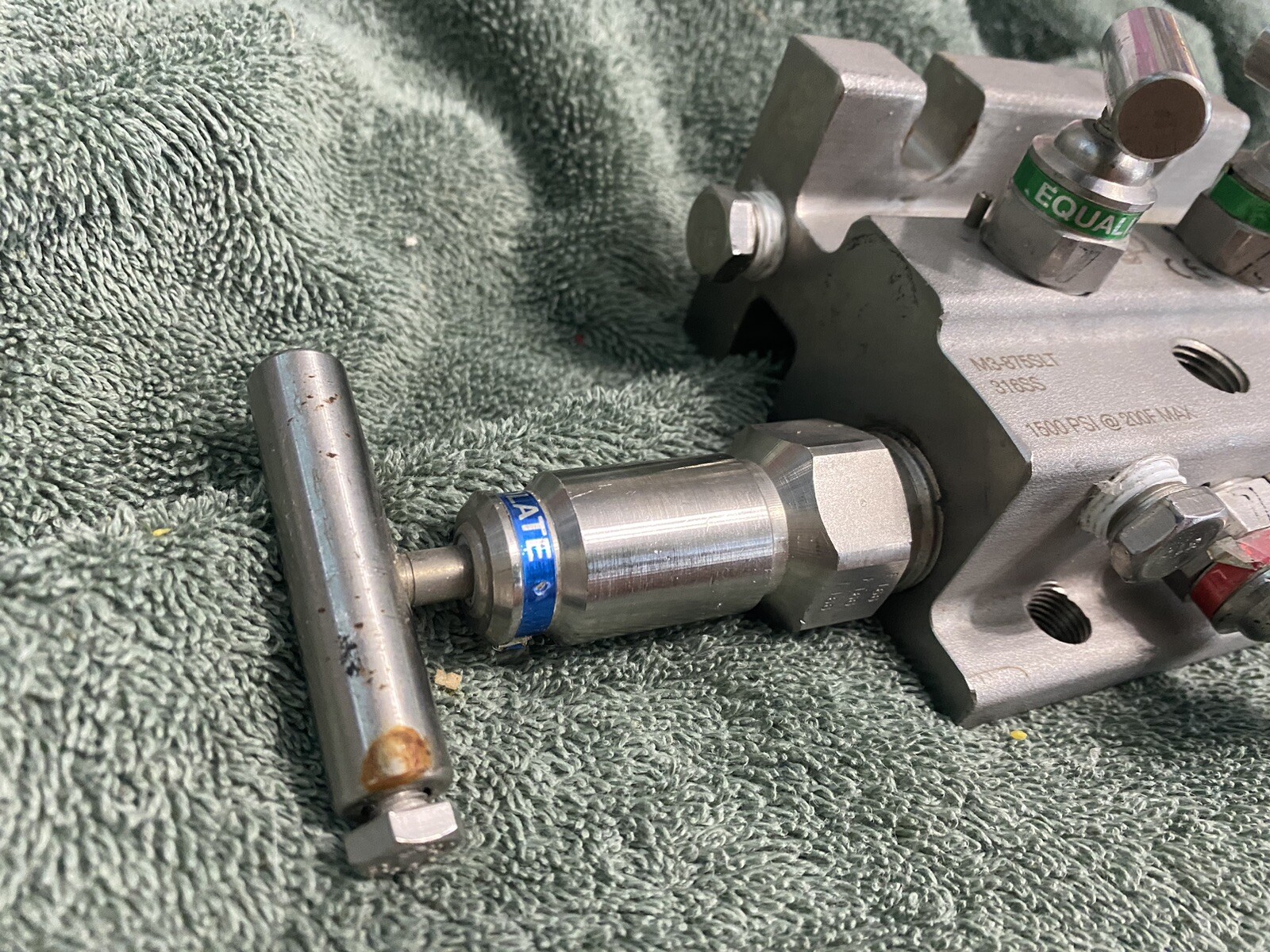 PGI VALVE MANIFOLD M3-875SLT 316SS 1500 PSI @ 200°F