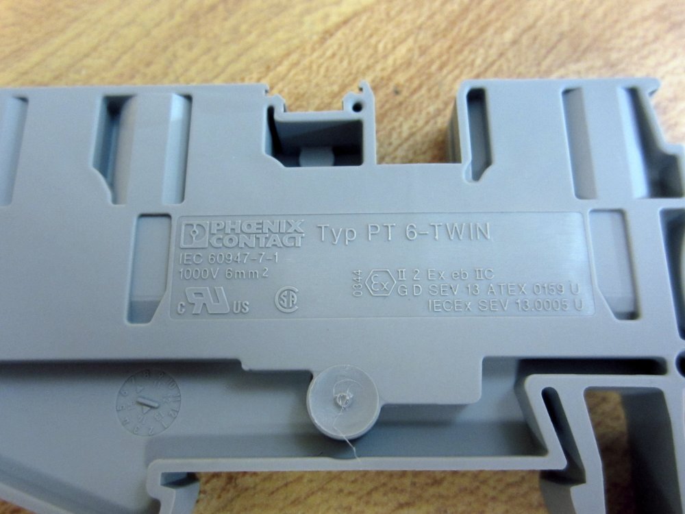 Phoenix Contact PT6-TWIN Terminal Block PT6TWIN 3211929 (Pack of 17)