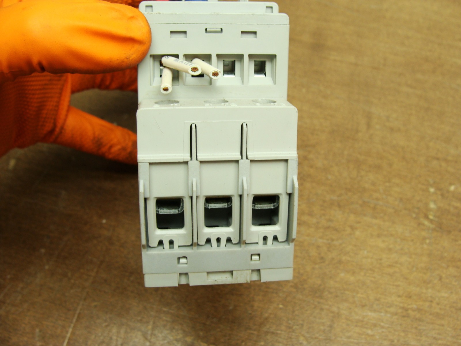 ALLEN BRADLEY 100-C09*10 SER A CONTACTOR W/193-ED1CB SER C OVERLOAD RELAY