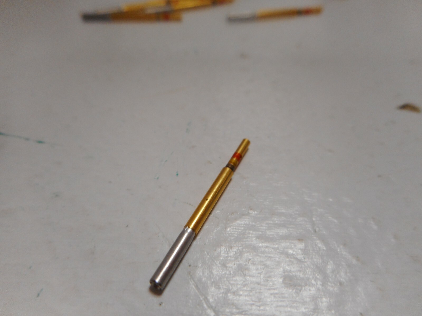 NOS LOT OF 100 MIL-SPEC M39029/56-348 CONTACTS