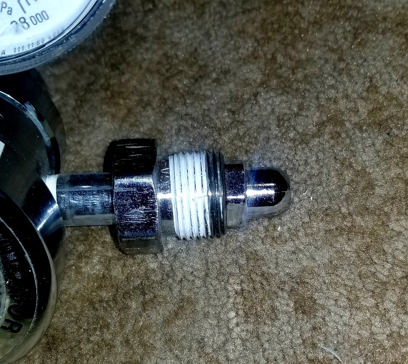 LIQUIDE General Purpose Compressed Gas Air Regulator With Gages GPT270-125-4F-4F