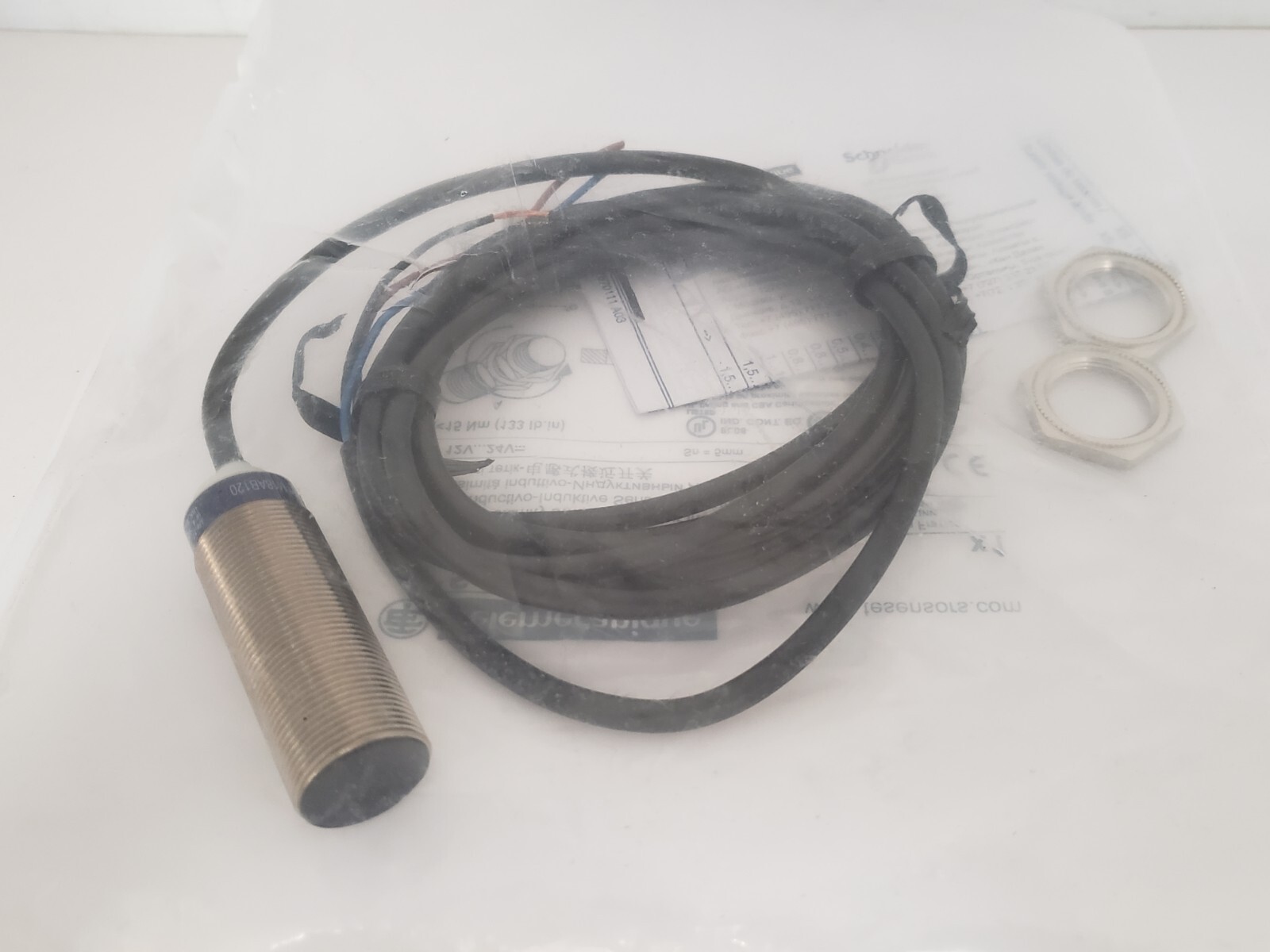TELEMECANIQUE XS1M18AB120 INDUCTIVE PROXIMITY SENSOR 12-24VAC 1NC NIB