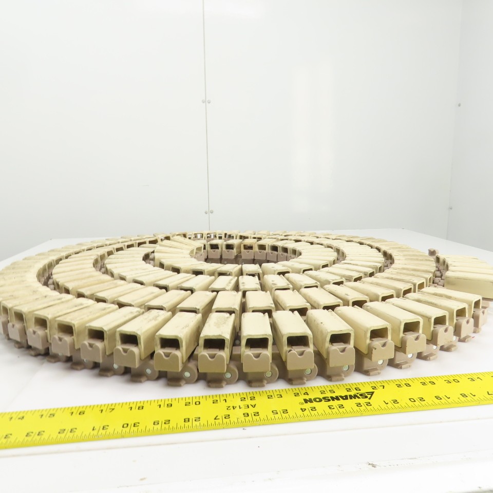 234″ L x 2-1/2″ W Side Flexing Table Top Conveyor Chain W/Soft Rubber Top