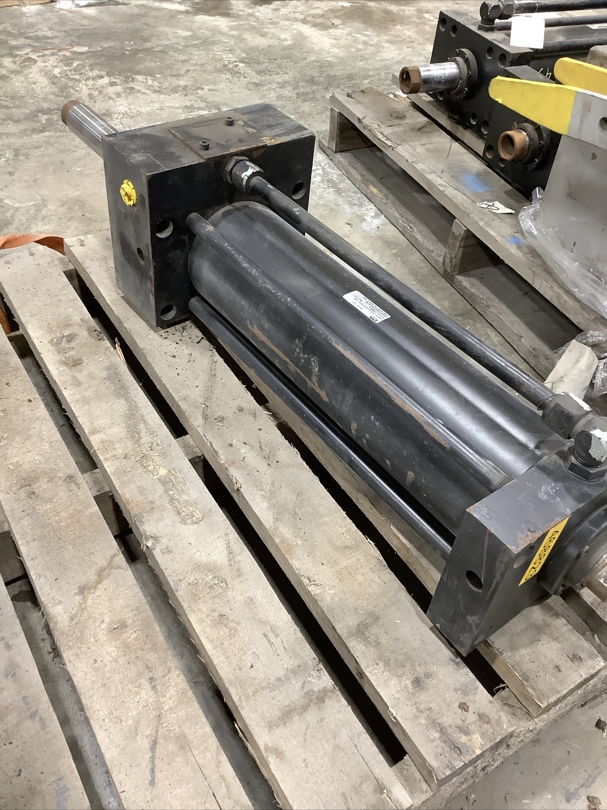 Parker Air Cylinder Series 2HX 2510psi 05.00 CKJJ2HXPVS19A19AC 18.00