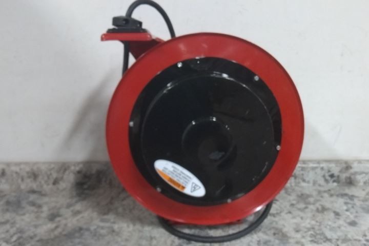 Reelcraft L 70100 123 9 100 Ft Cord Length 120VAC 15 A Extension Cord Reel