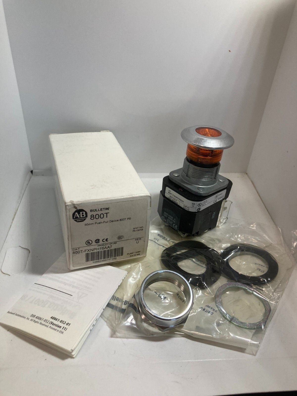 ALLEN BRADLEY 800T-FXNPH16AA7 PUSH PULL AMBER ILL LED 120V 1NCLB/1NC S U NIB