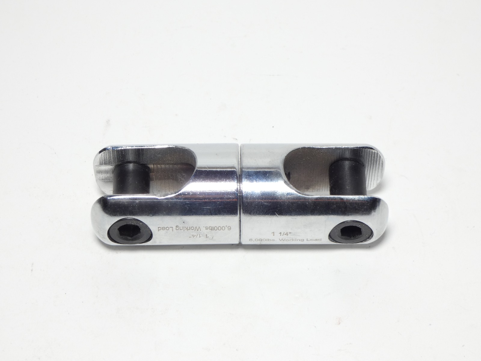 Southwire MS114 1-1/4″ Pulling Swivel 6000Lbs – NEW Surplus!