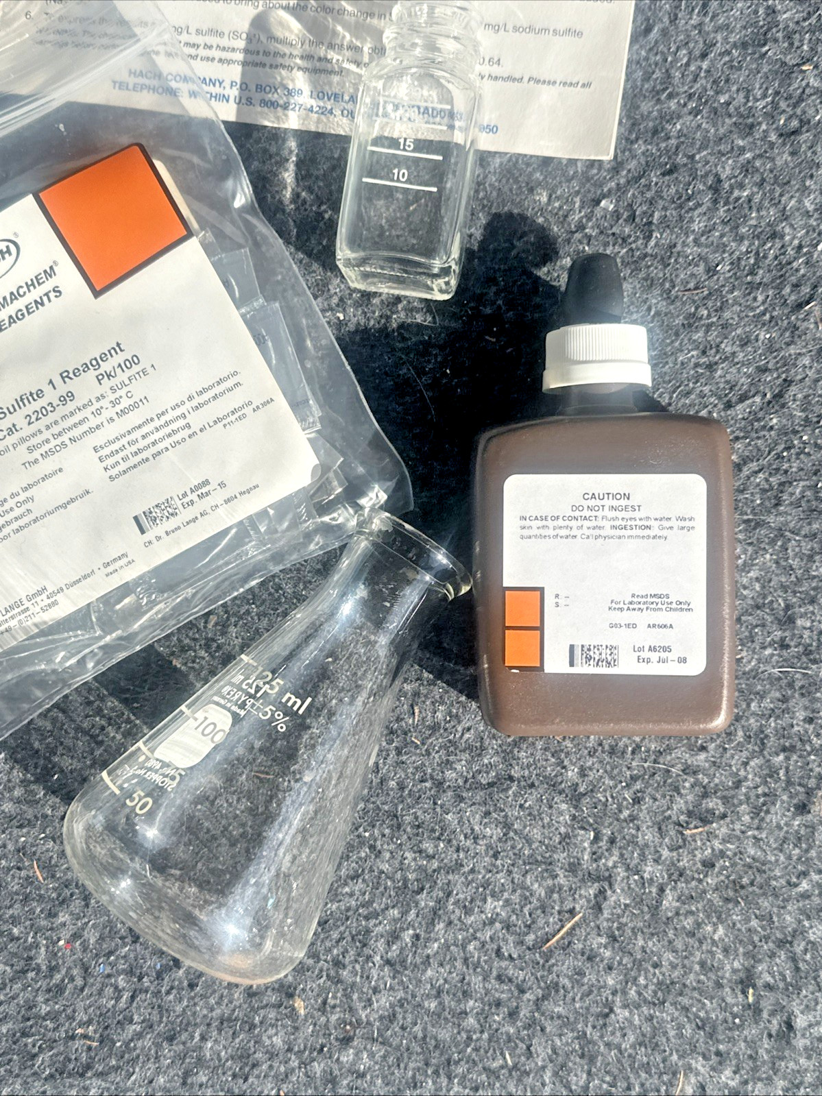 HACH Sulfite Test Kit SU-5 1480-02 W/ Reagents 2203-99 & 1055-99 & 705-32 Glass