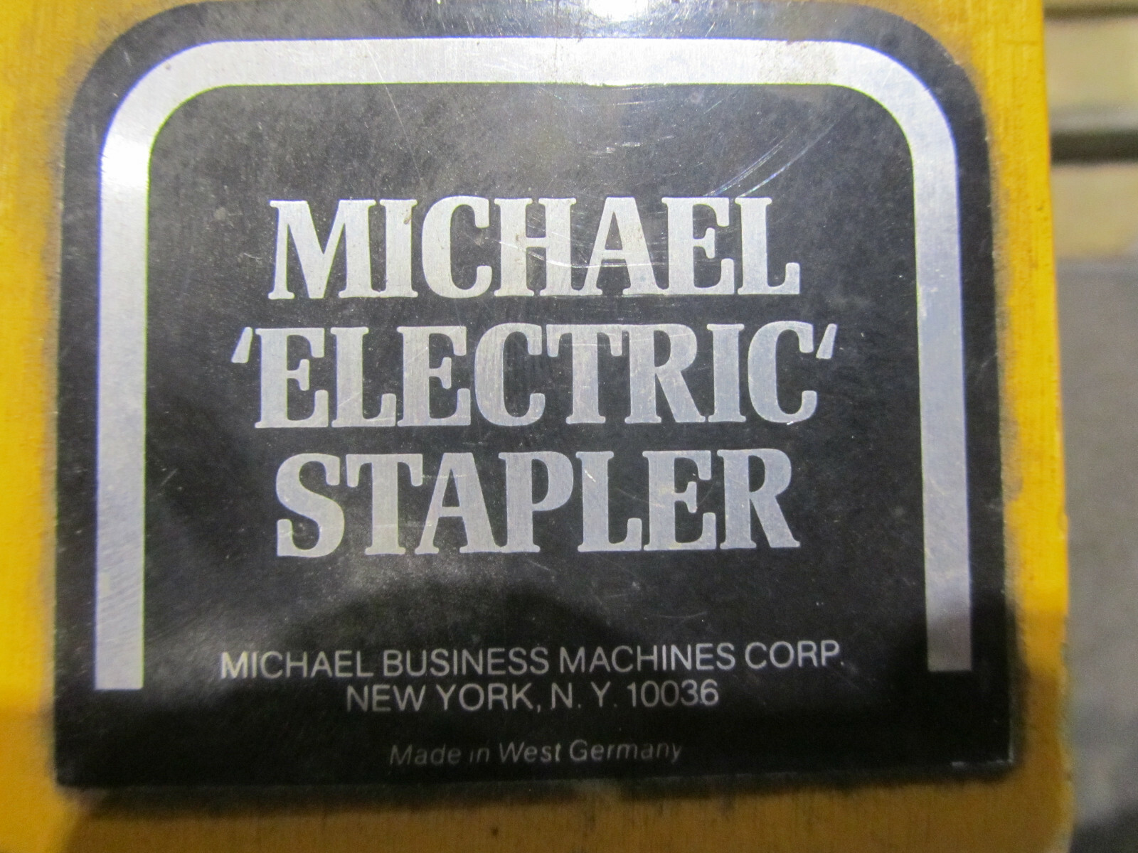 MARQUARDT MICHAEL ELECTRIC STAPLER, FOOT OPERATED