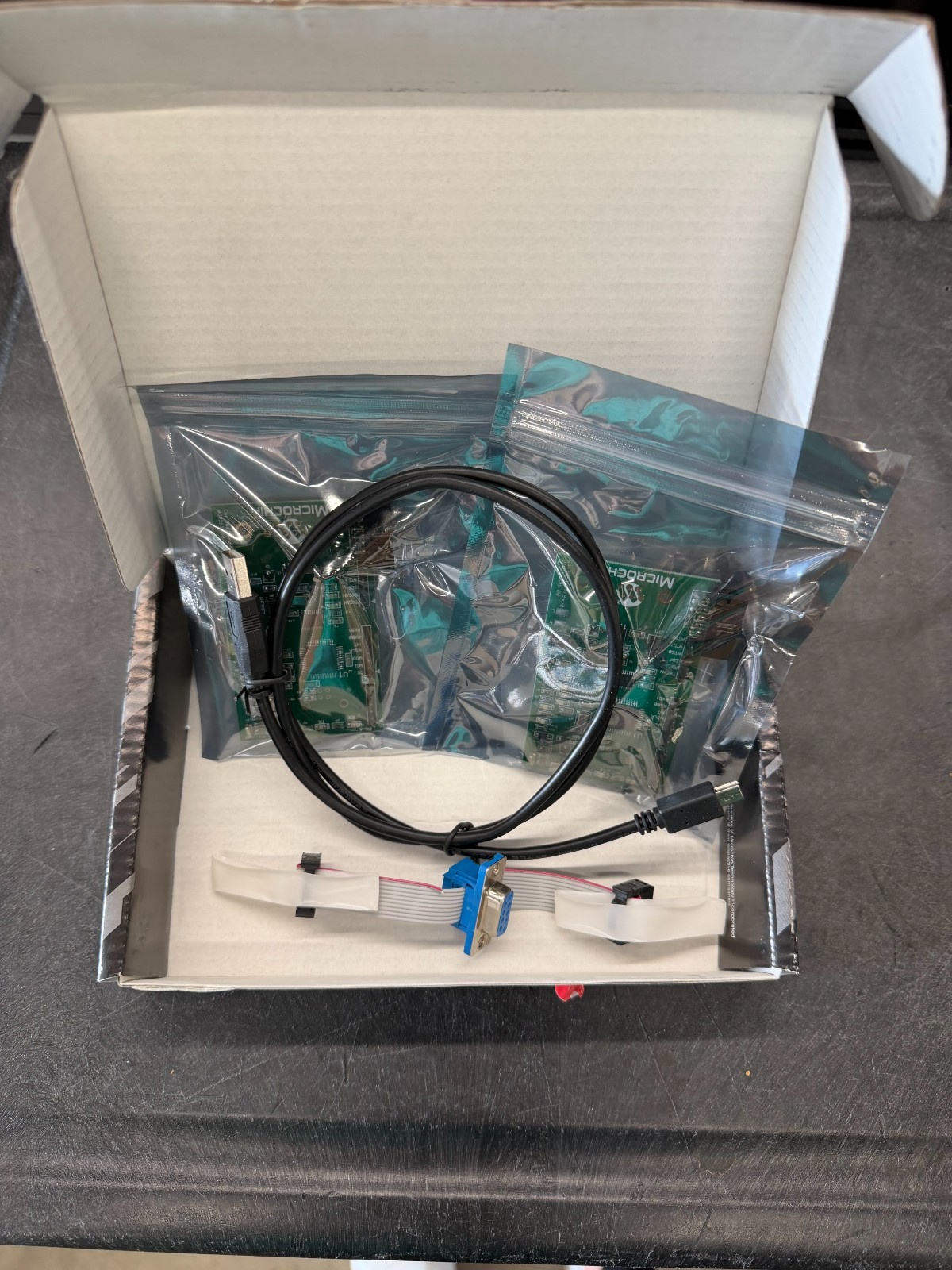 Microchip Development Tools ADM00352 MCP16301 600 mA D2PAK Demo Board