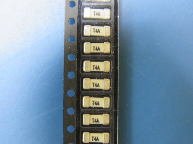 SIBA 158000.4GT Qty of 838 per Lot Miniature Fuse-Link SMD Block-Type, TIME LAG