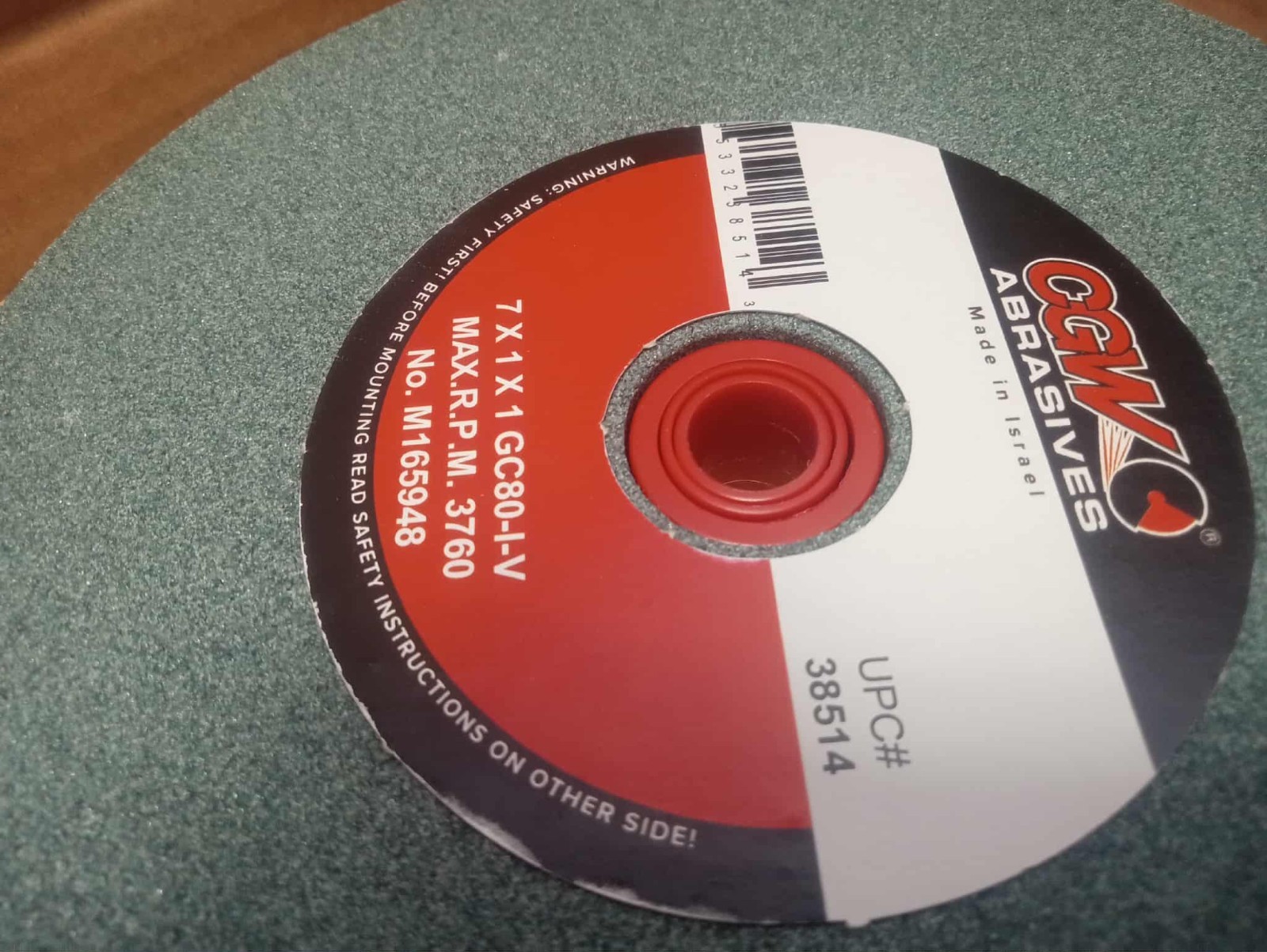 CGW ABRASIVES Bench & Pedestal Grinding Wheel 7″ Dia, 1″ Thick 1″ Hole Dia,