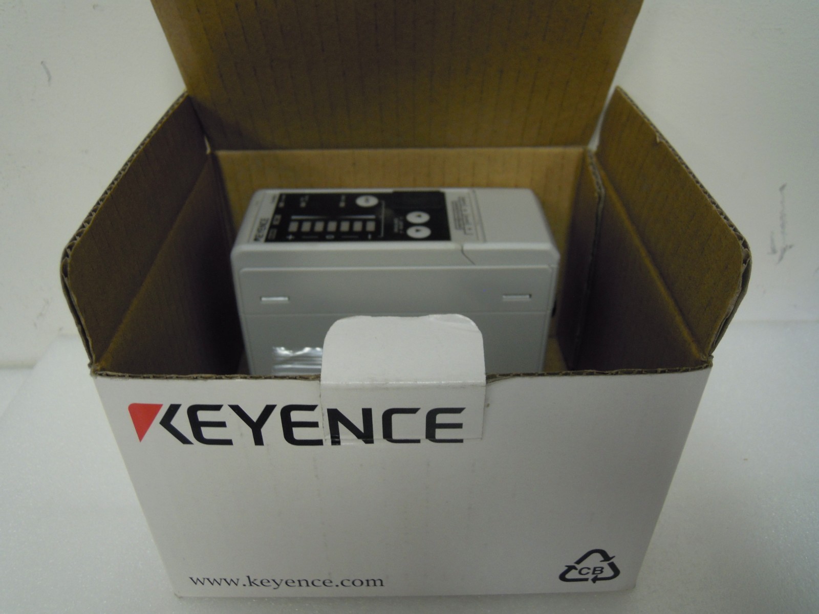 KEYENCE SJ-M201 CONTROLLER UNIT 24V DC STATIC ELEMINATOR ***NEW