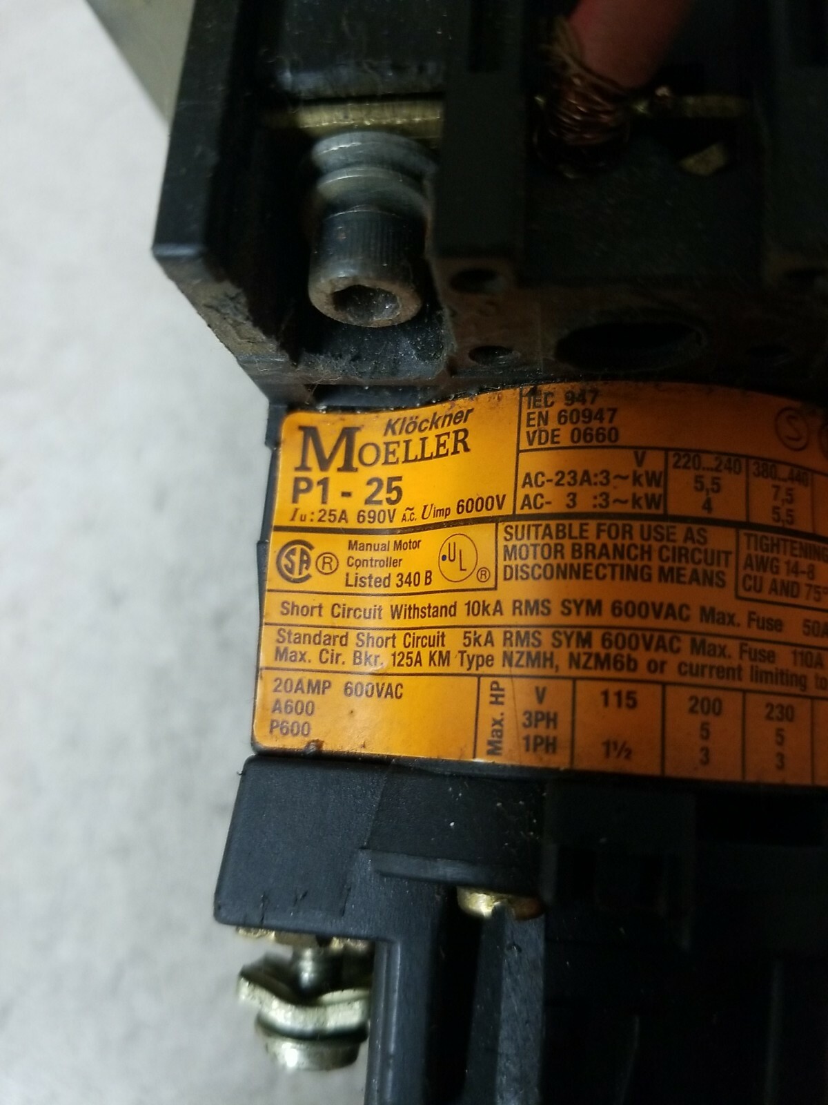 Moeller P1-25 Disconnect Switch Base P125 (A-1-54)