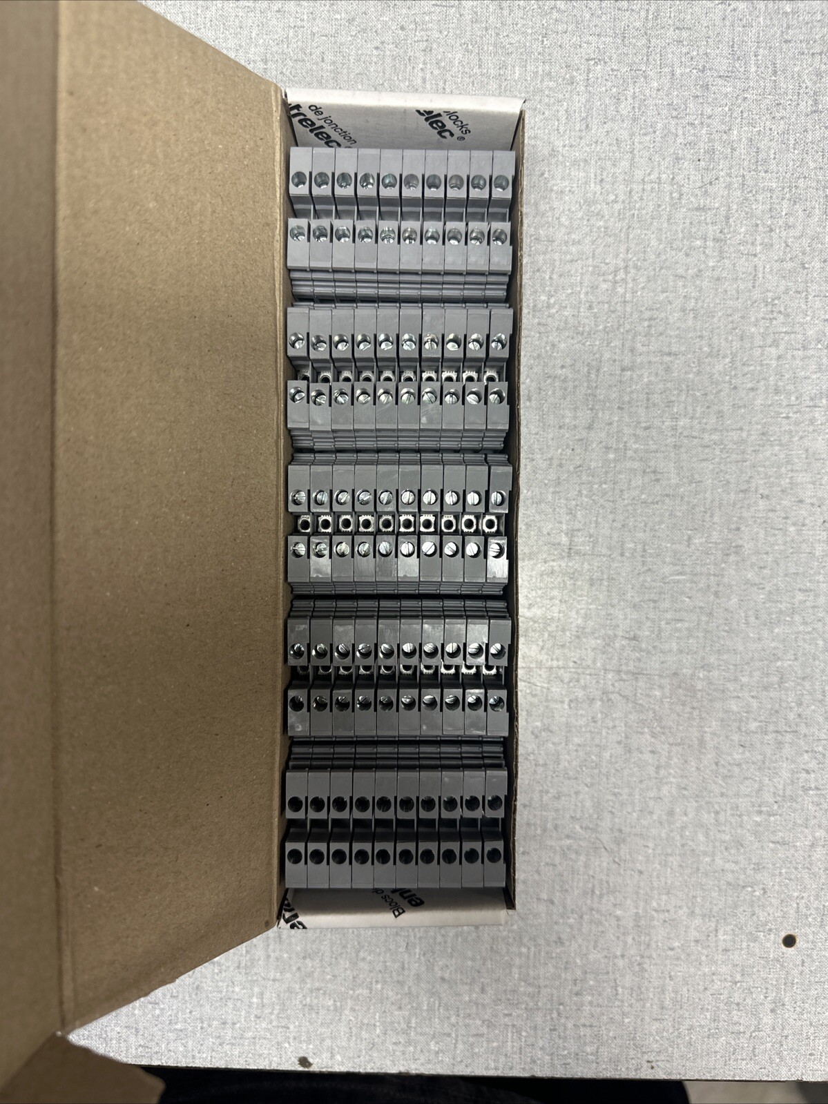 ABB Entrelec 1SNA115116R0700New Spot Goods Expedited Shipping HTQ0