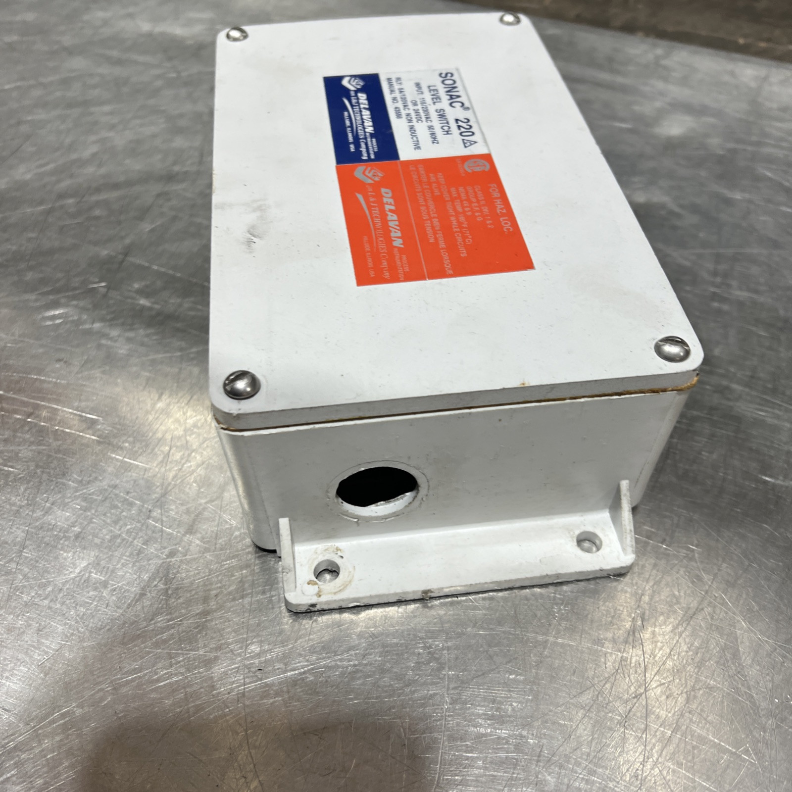 DELAVAN SONAC 220 43558 115/230VAC 5A Nos Surplus No Original Box