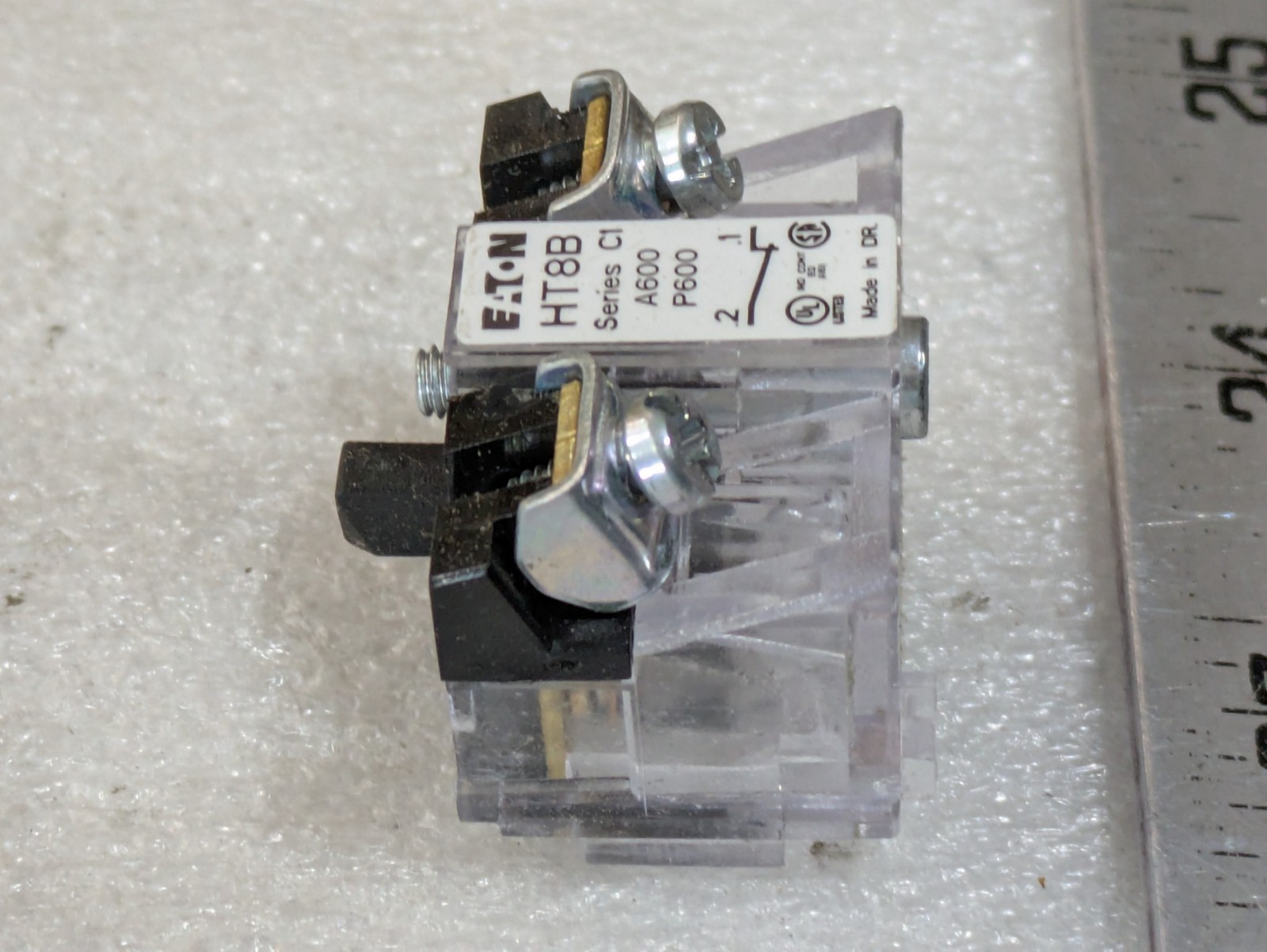 Eaton HT8B HT800 30.5mm 1NC Pushbutton Contact Block Industrial Control OEM