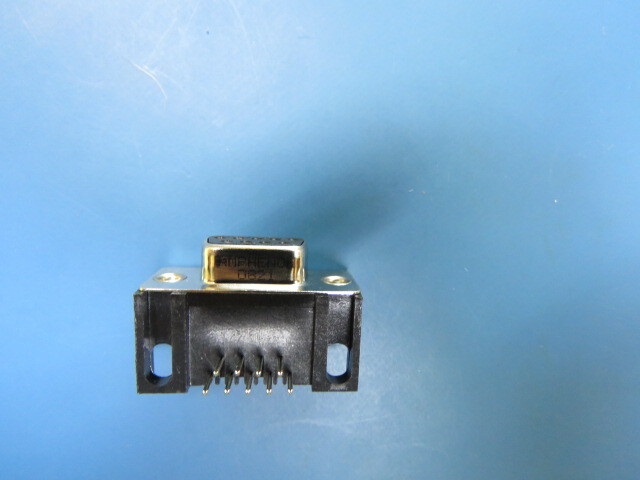 AMPHENOL L77SDE09S1A4R Qty of 10 per Lot 9 Position D-Sub Receptacle, Female