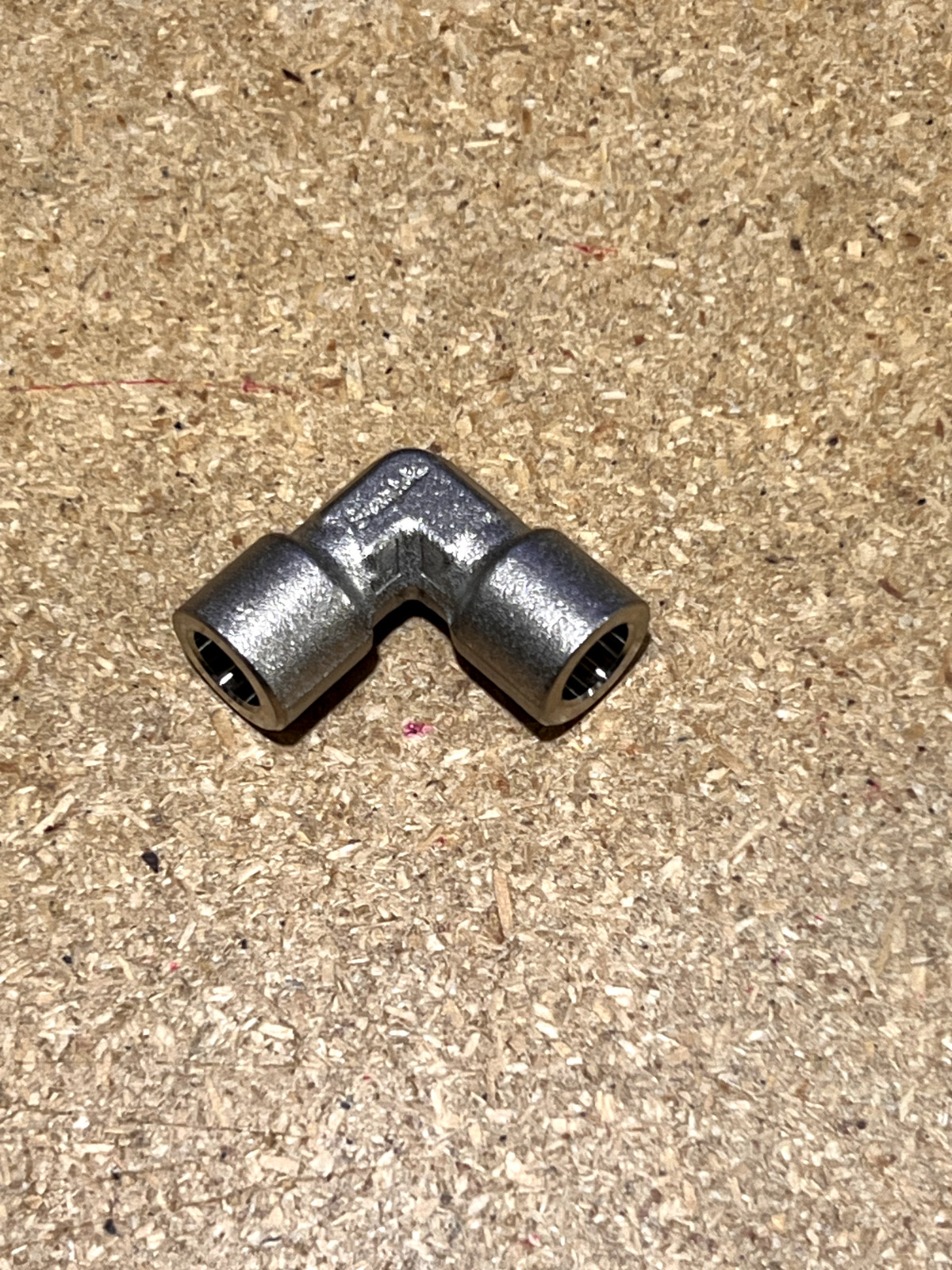 Swagelok Cajun 90 Deg Elbow Tubing Union 42122379 316SS W201 7E4 3/8″ SWLD QTY 1