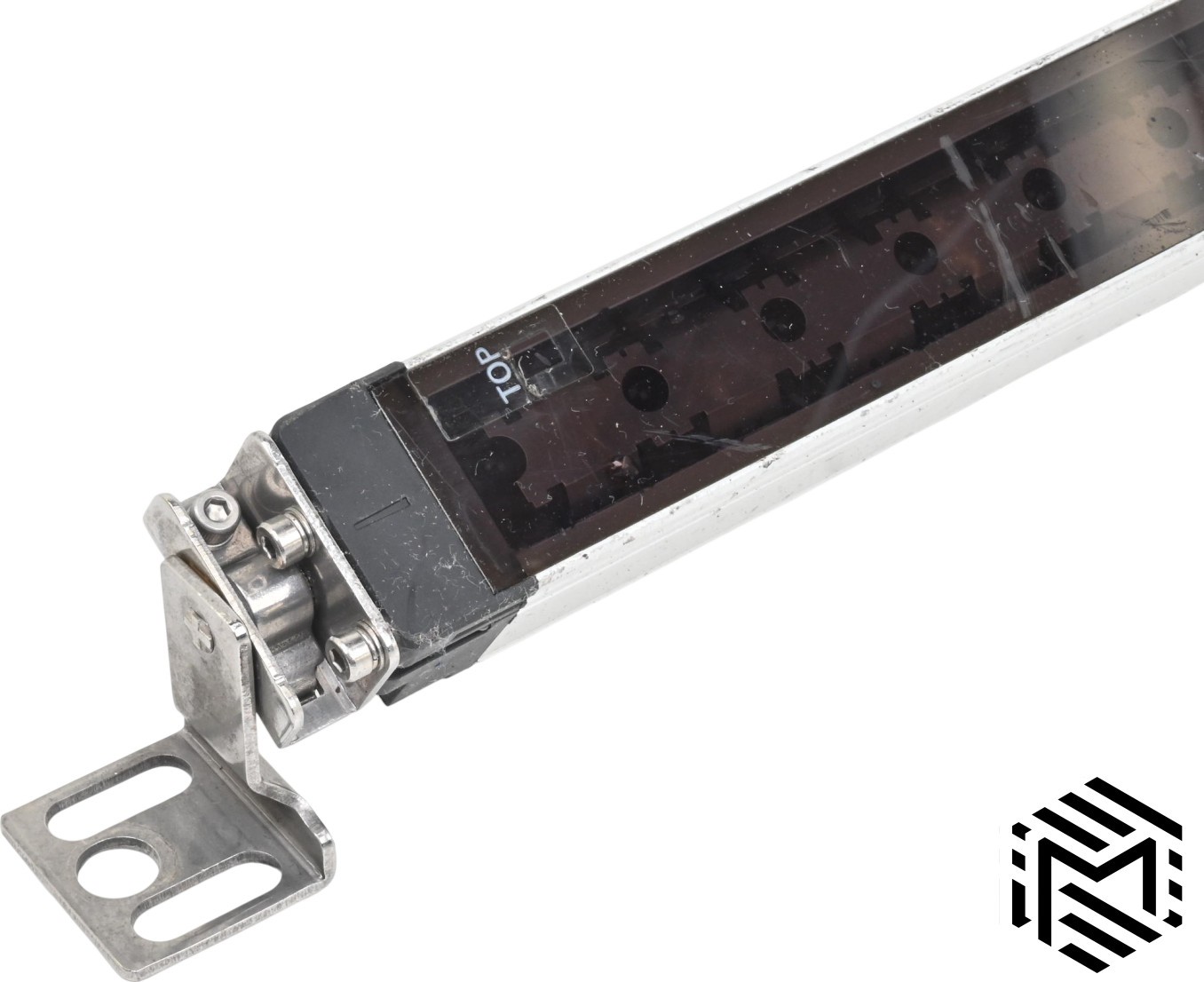 Omron STI F3SJ-E0625P25-D Safety Light Curtain Receiver – 625mm – 24VDC – Used