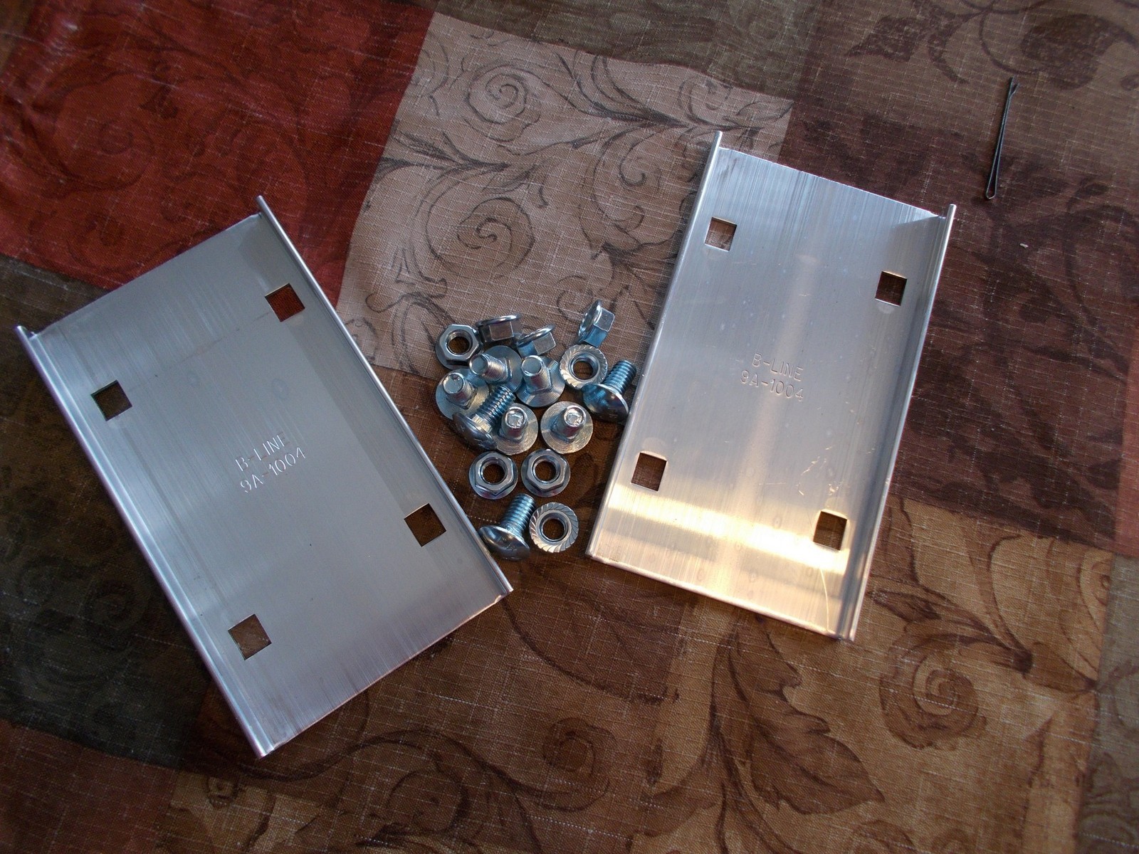 NEW B-Line 9A-1004 Splice Plate 6-7″ Wedge Lock *FREE SHIPPING*