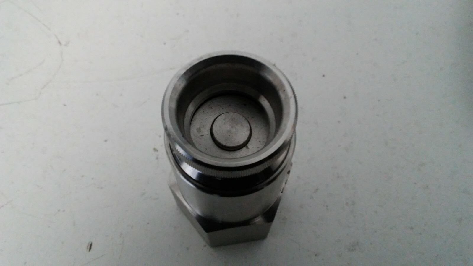 NEW UNUSED! SWAGELOK 1/2″ FNPT SS PTFE QUICK CONNECT STEM FITTING SS-QTM8-D-8PF