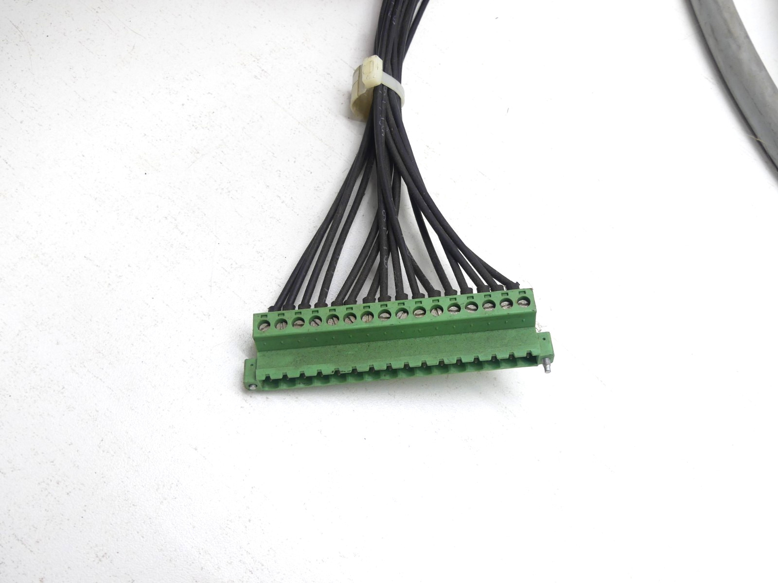 LUTZE Superflex Plus Pur 18G F27 E197634 AWM Style 20234 Cable w/ XP4D Connector