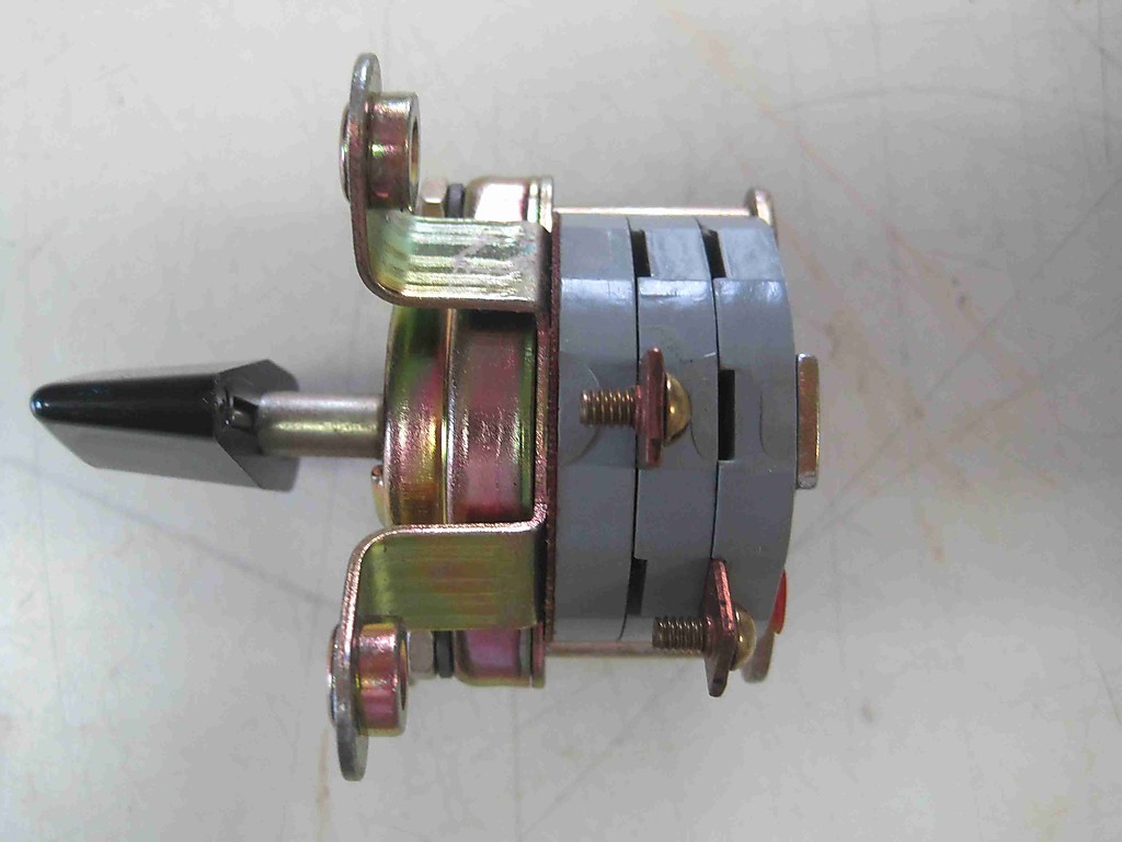 New Electroswitch Rotary Switch 111102AA-2 10A 120 VDC VAC