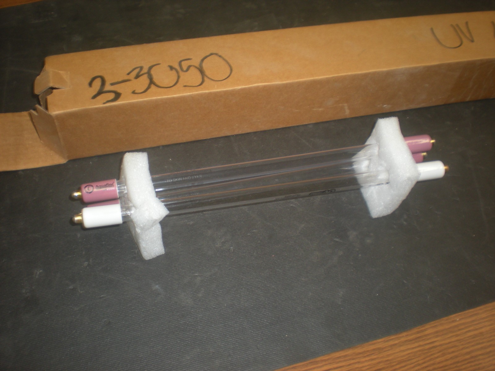Lot of (3) 3050 UV Light Bulbs (2 Aquafine, 1 Superstore) – NOS – Unused Surplus