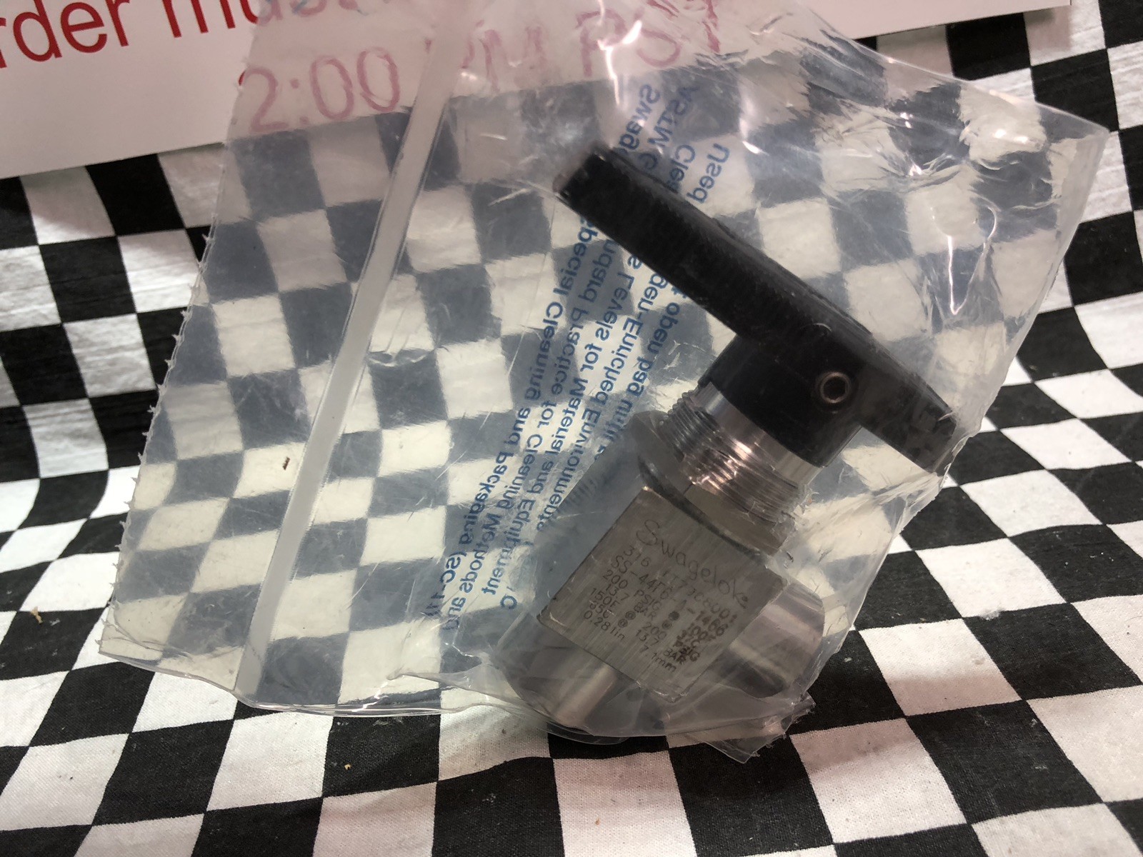 SWAGELOK Angle Pattern Ball Valve 3/8″ FNPT, SS-44F6-A-1466, SHIPSAMEDAY#T13
