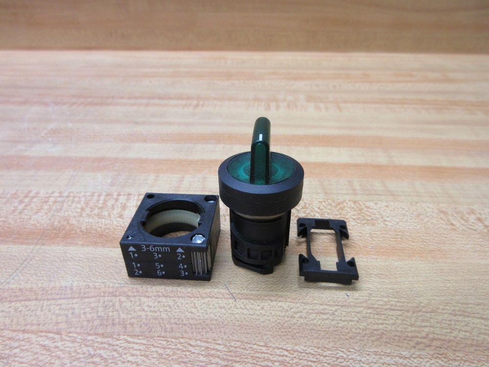 Siemens 3SB3001-2KA41 Green Selector Switch 3SB30012KA41
